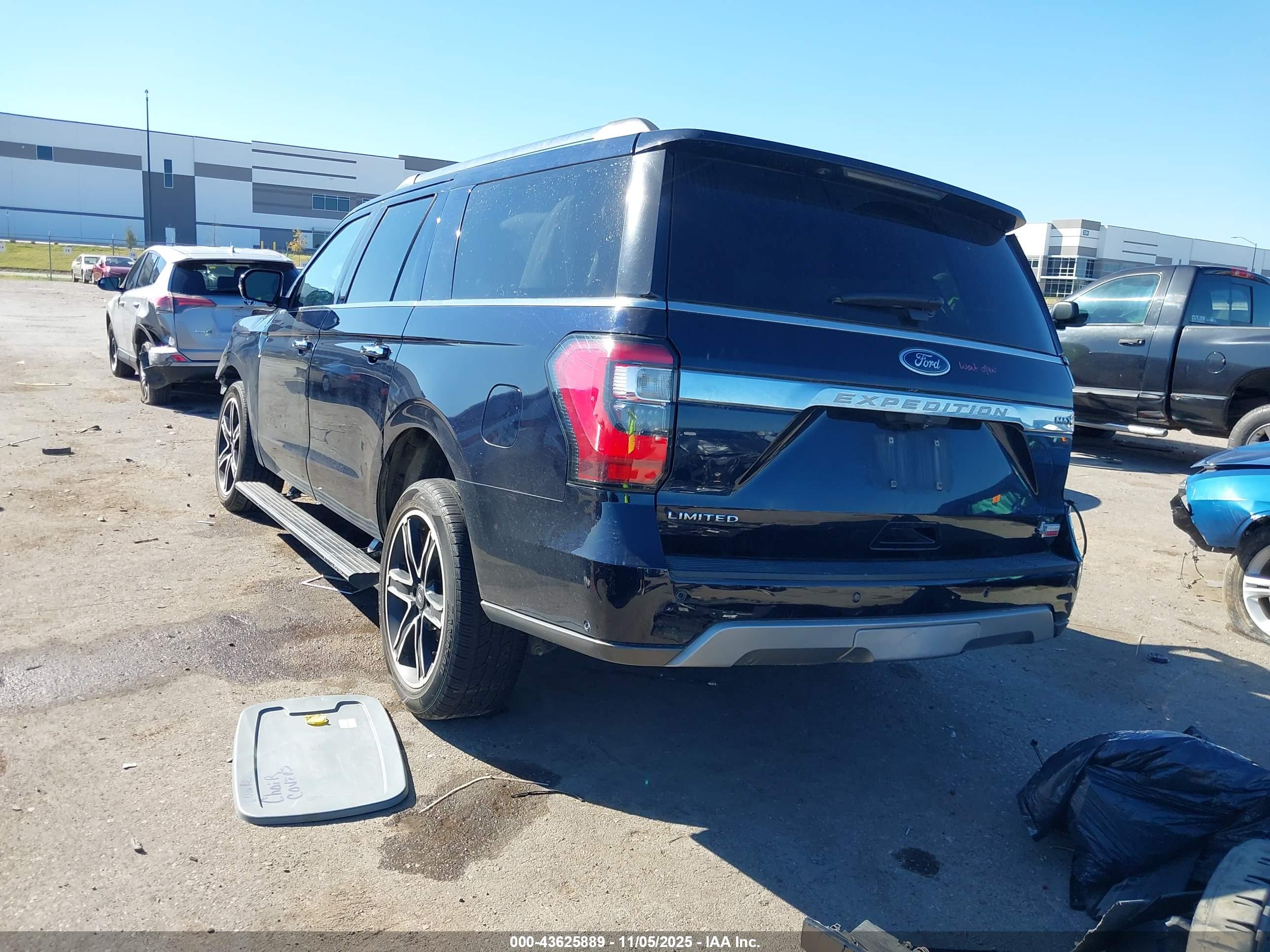 FORD EXPEDITION image 3