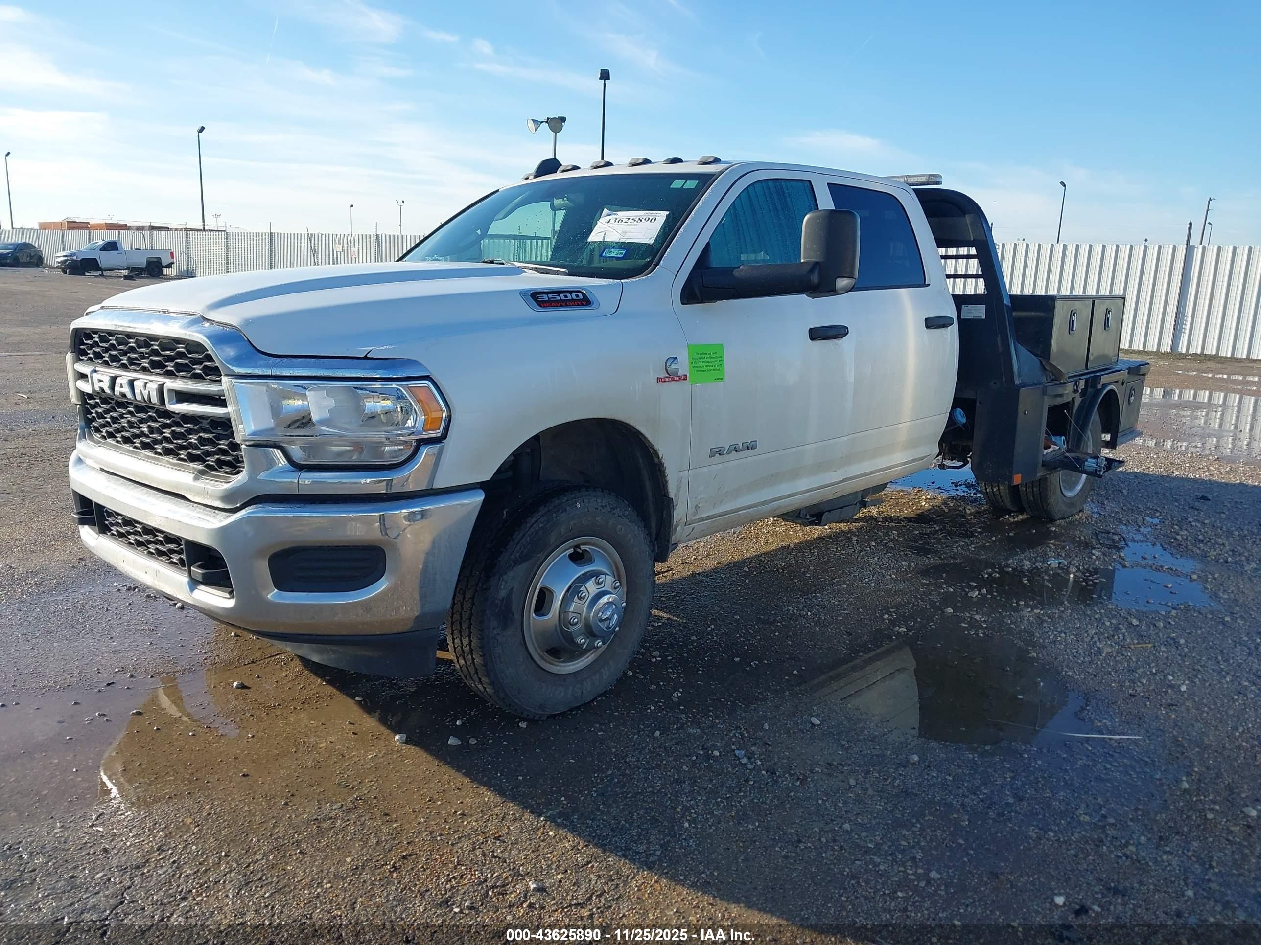 RAM 3500 image 2