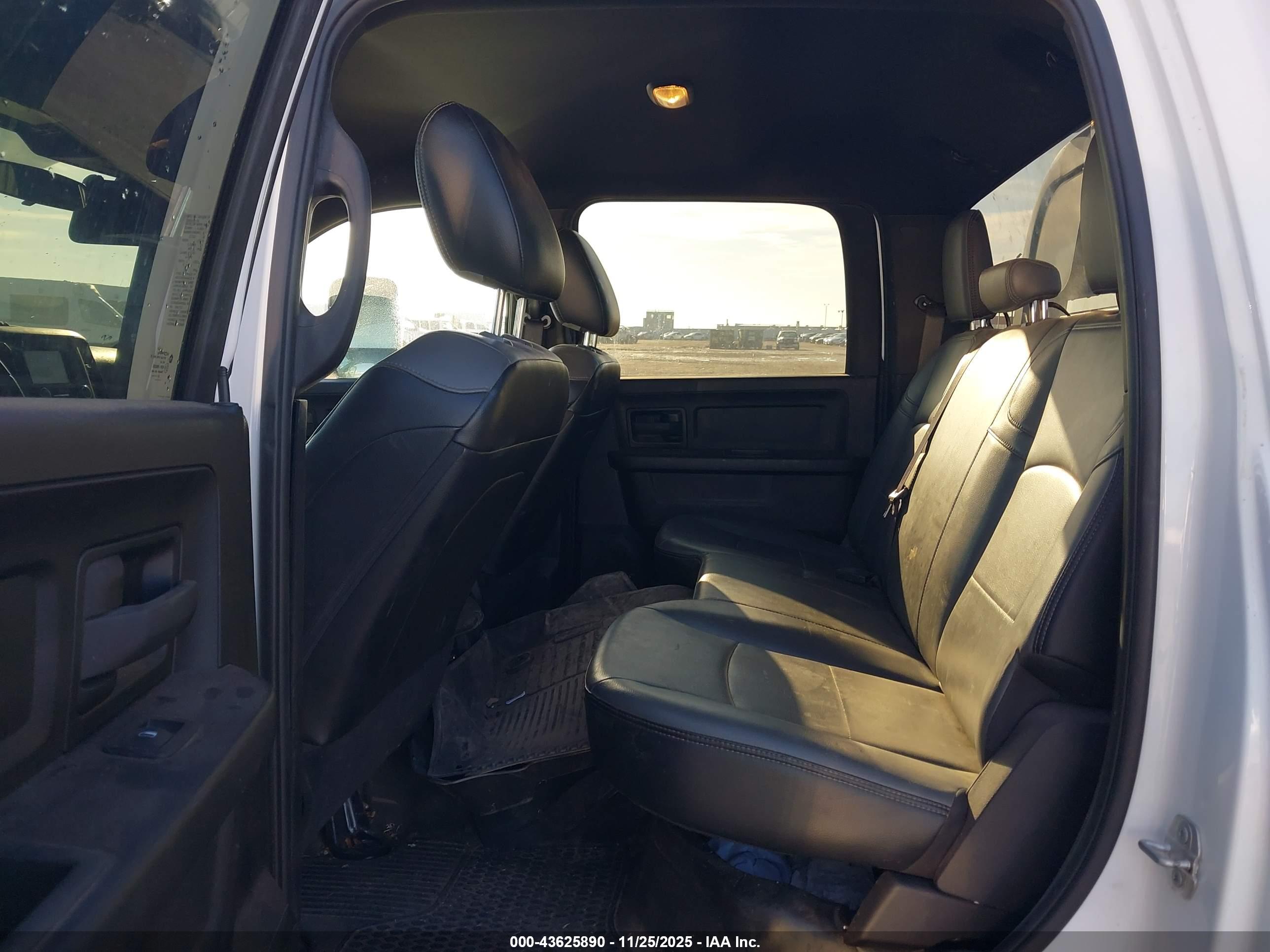 RAM 3500 image 8