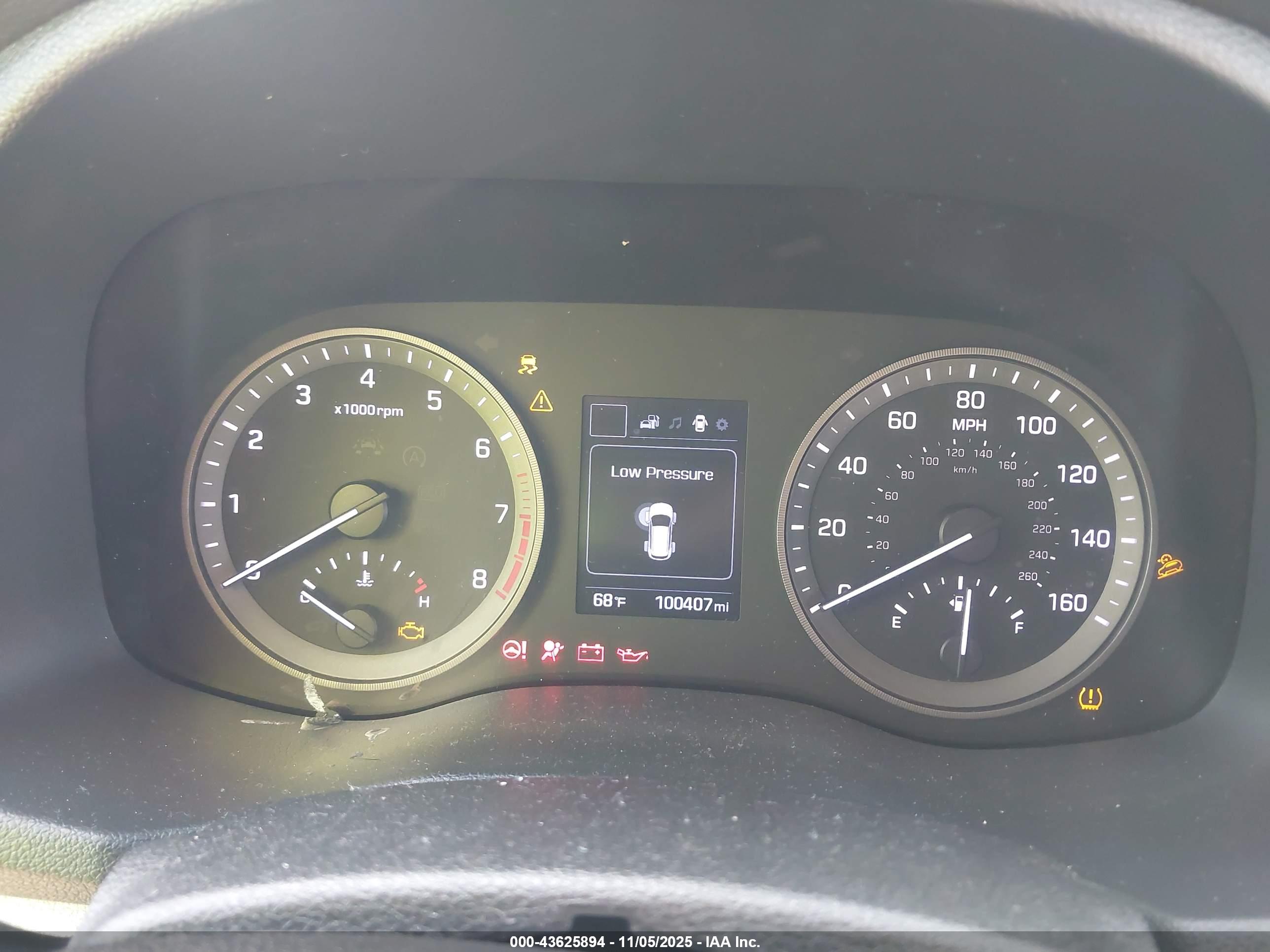 HYUNDAI TUCSON image 7