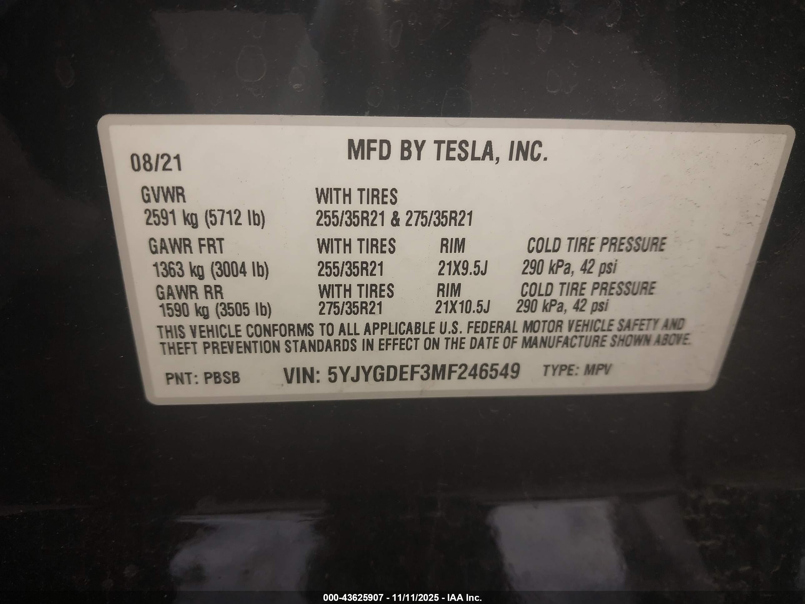TESLA MODEL image 9