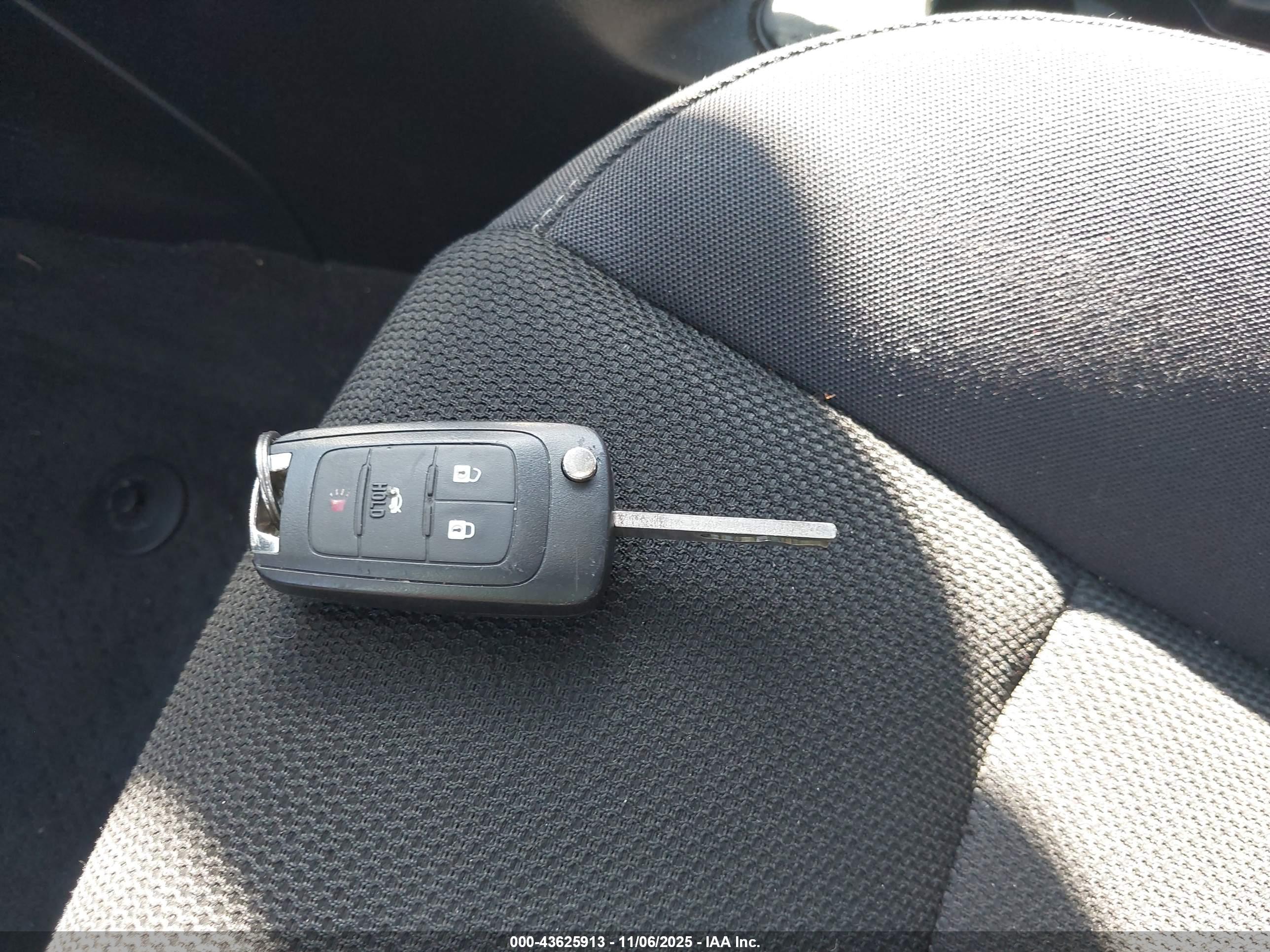 CHEVROLET CRUZE image 11