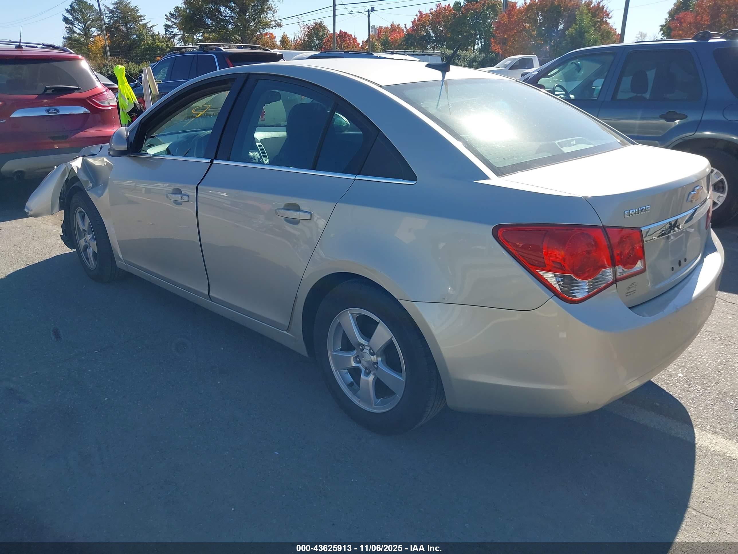 CHEVROLET CRUZE image 3