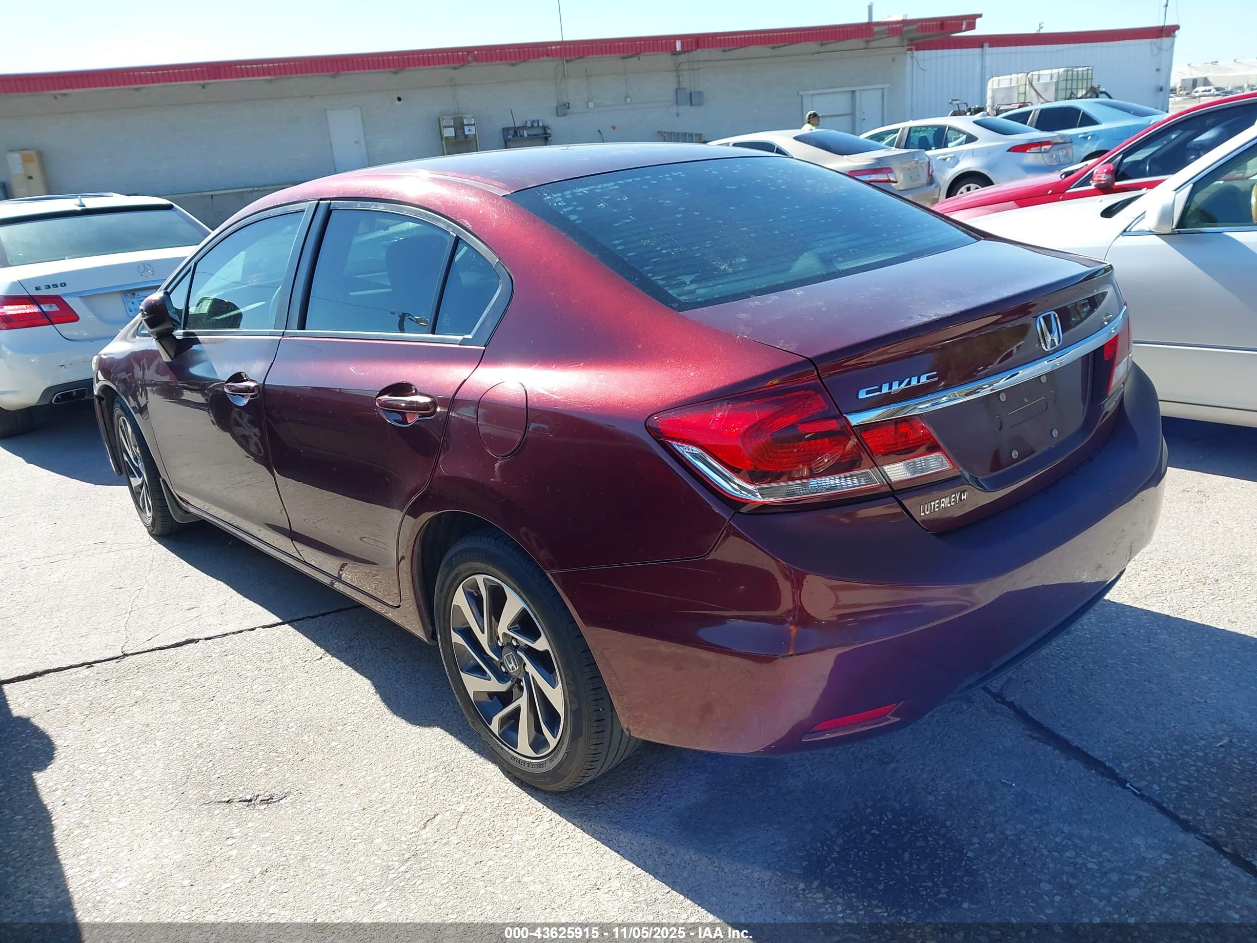HONDA CIVIC image 3