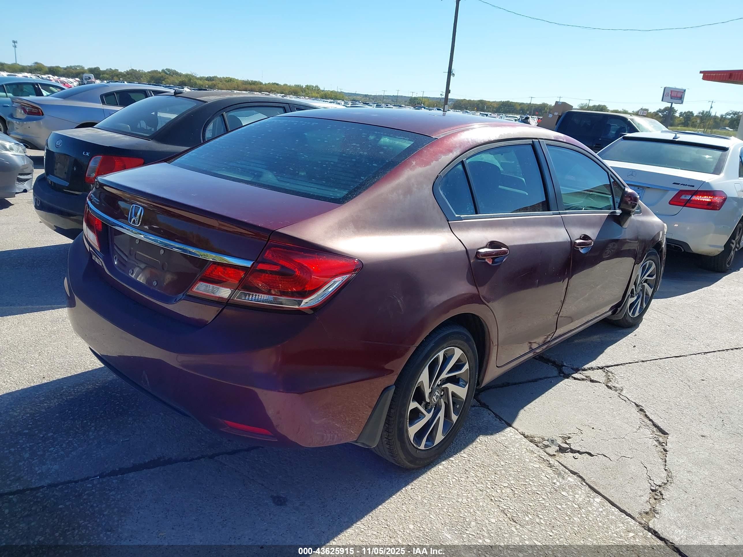 HONDA CIVIC image 4