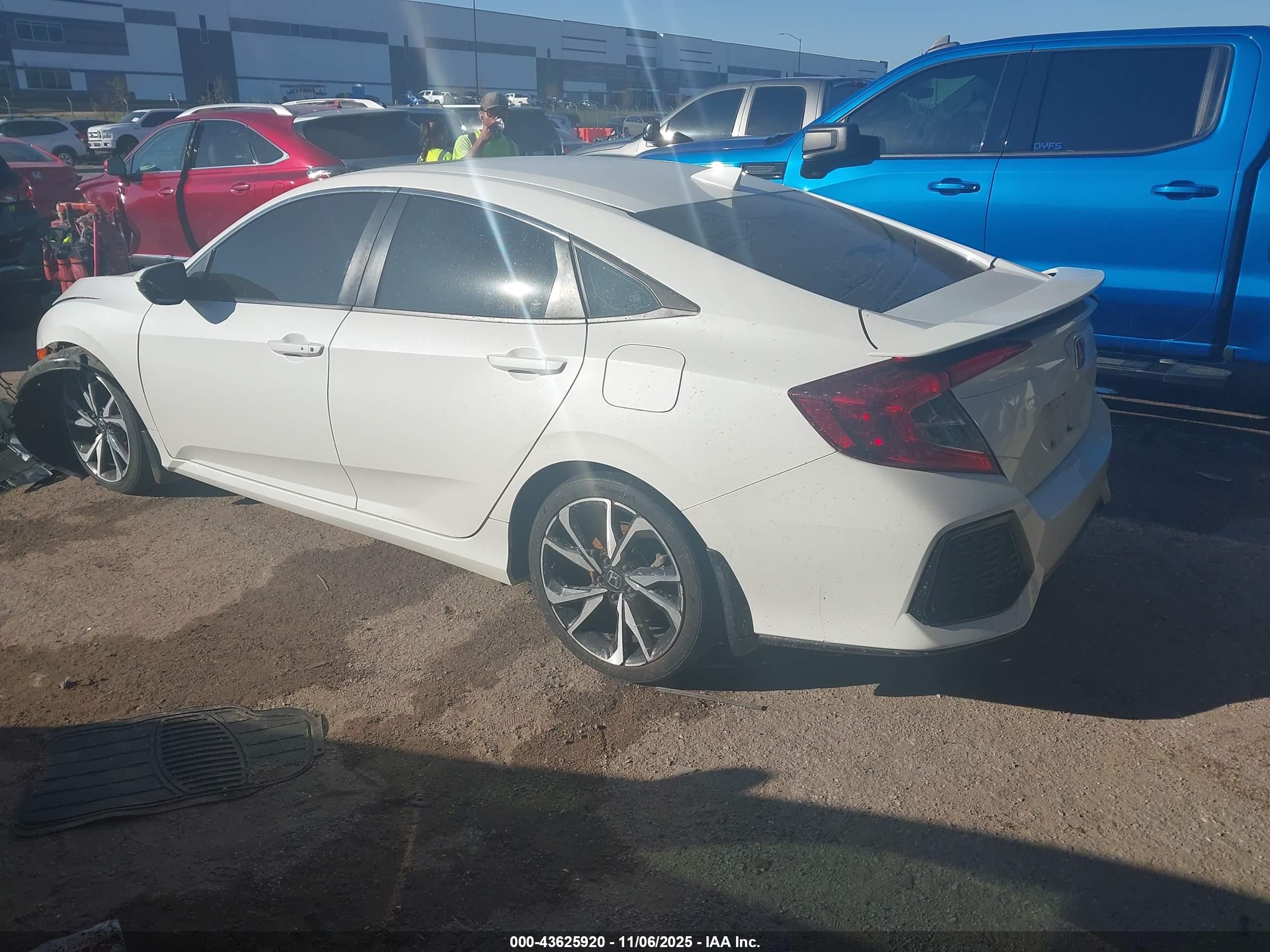 HONDA CIVIC image 3