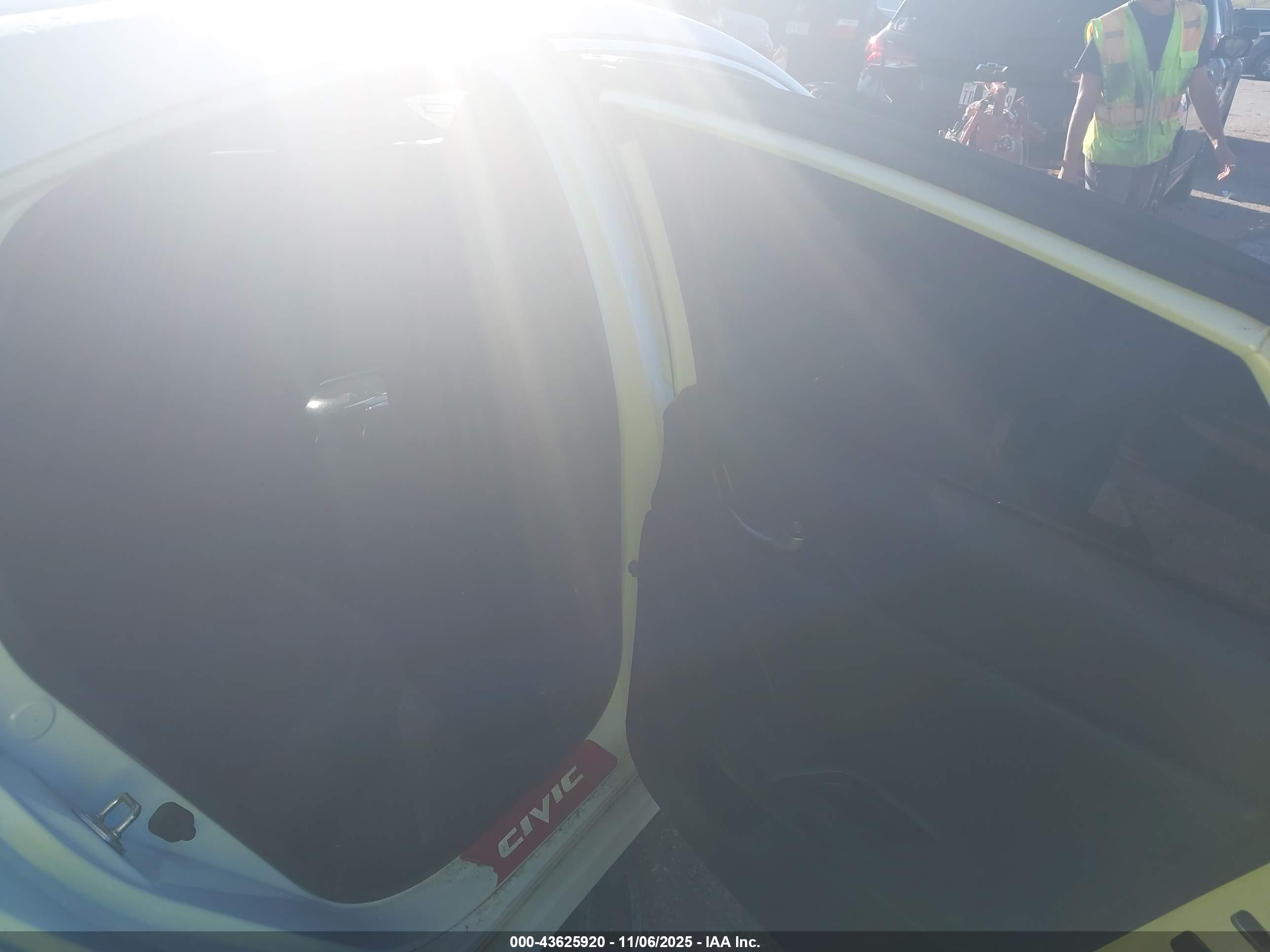 HONDA CIVIC image 8