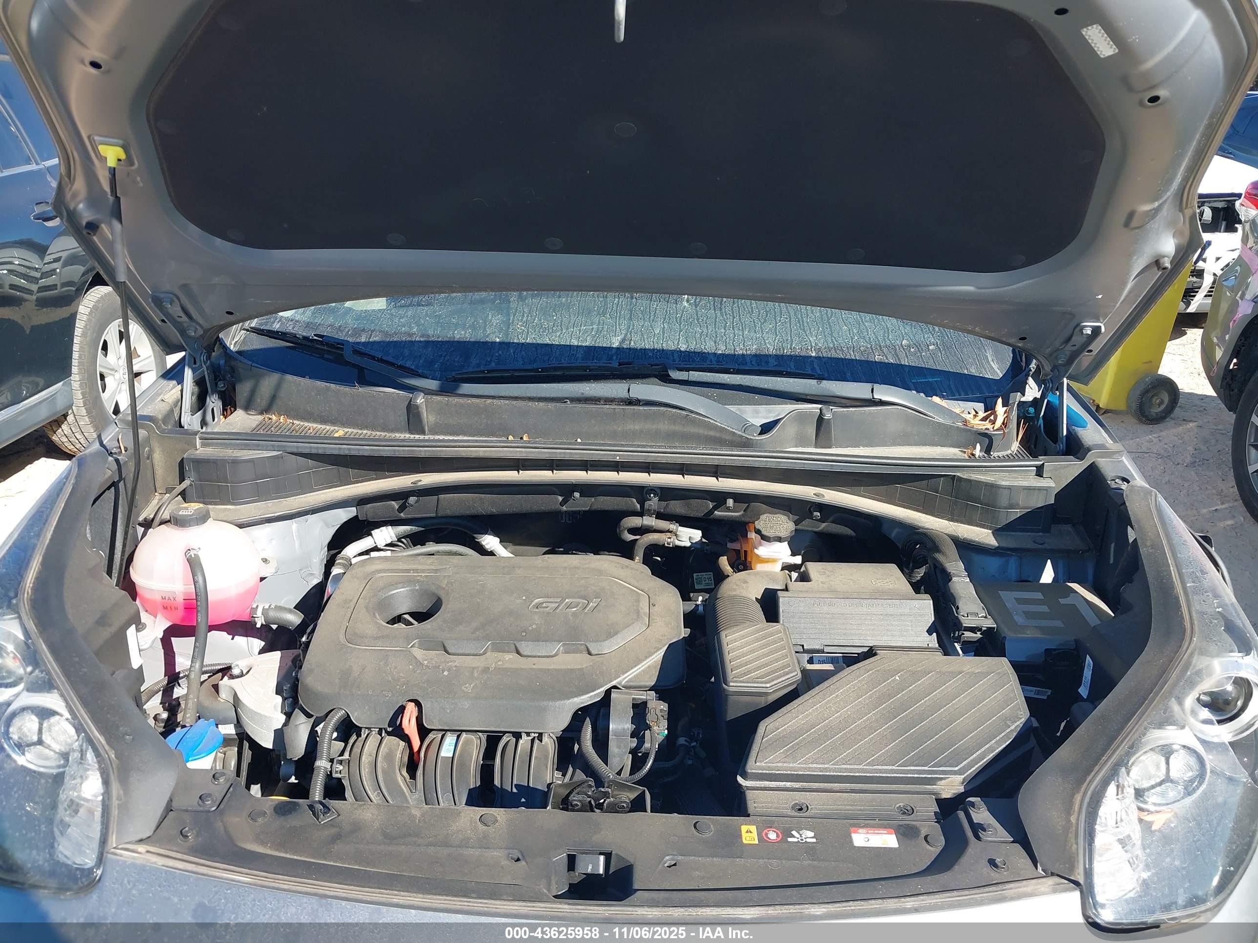 KIA SPORTAGE image 10