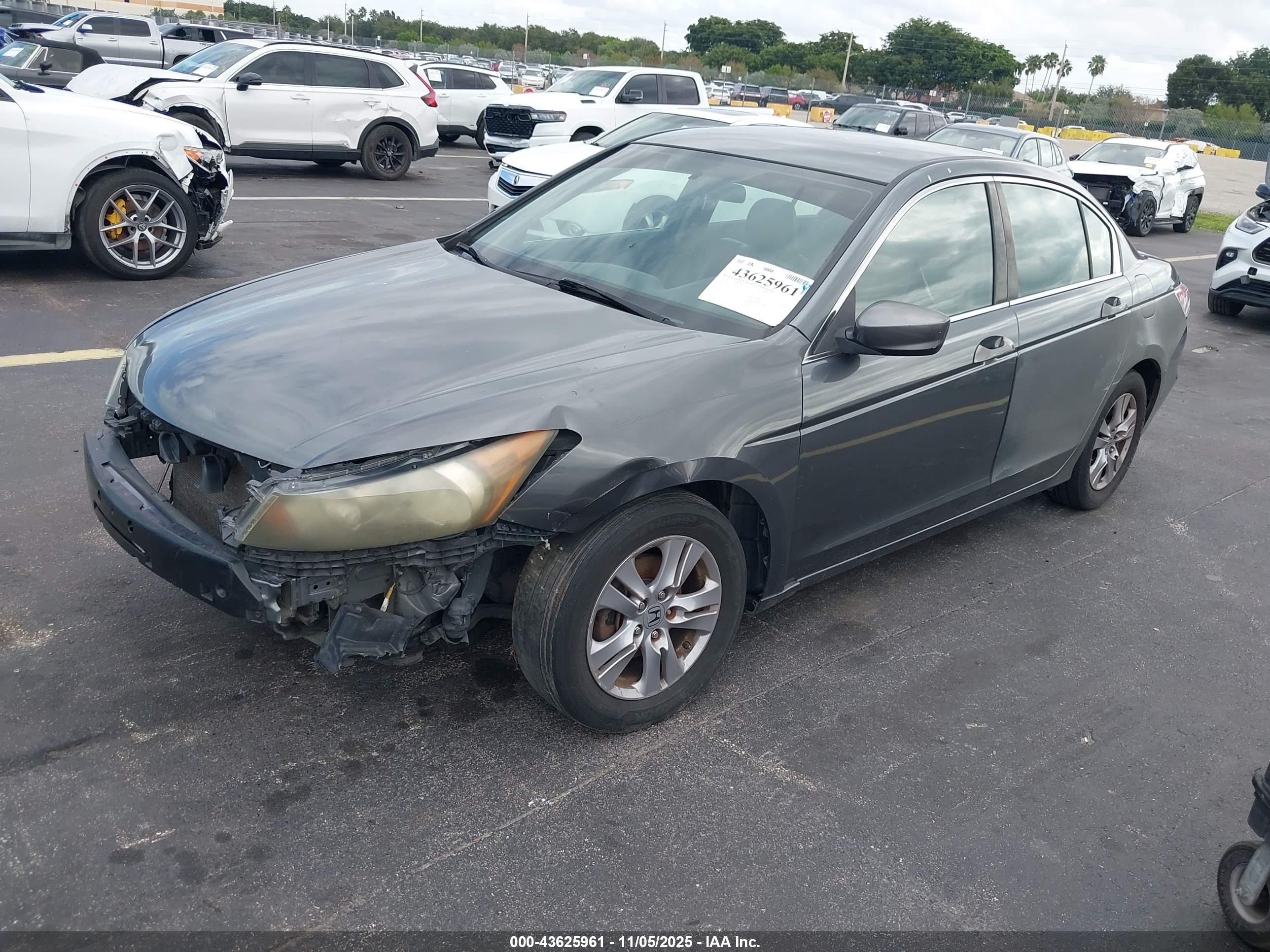 HONDA ACCORD image 2