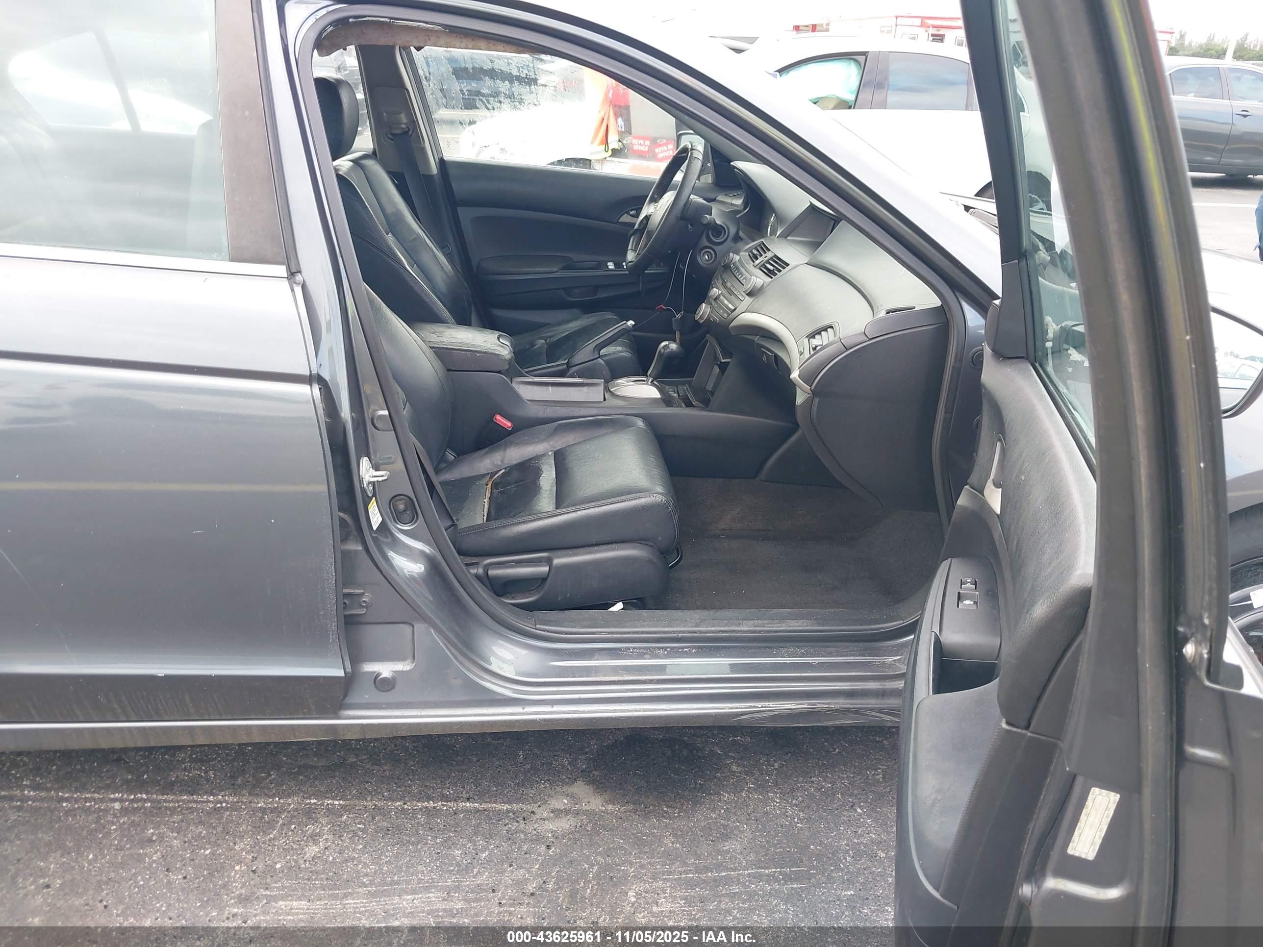 HONDA ACCORD image 5
