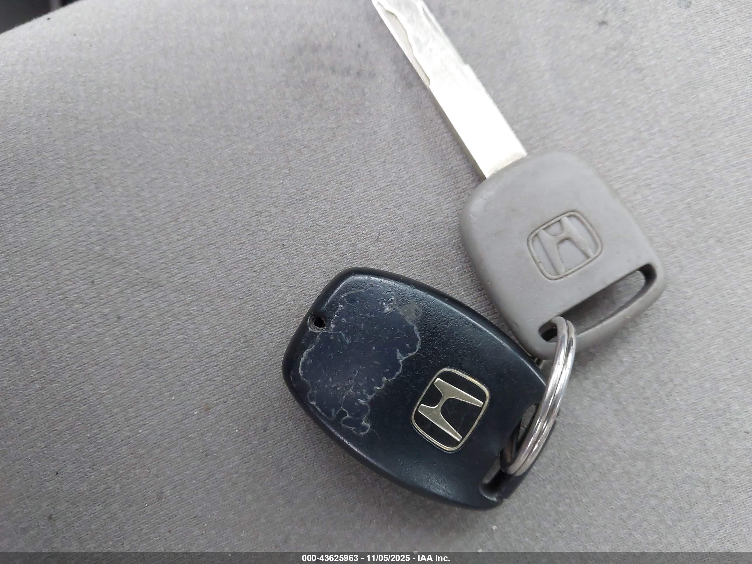 HONDA CIVIC image 11