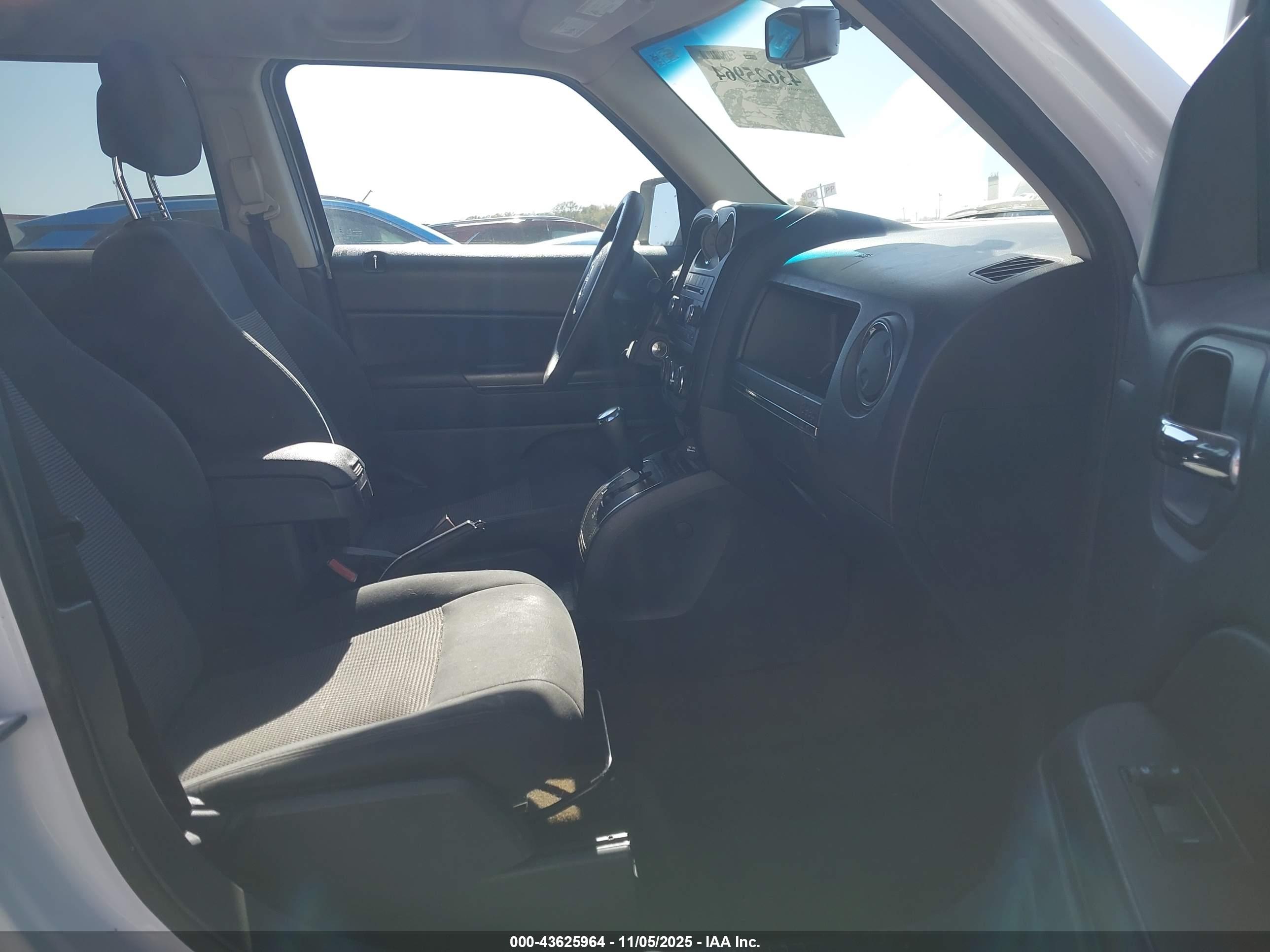 JEEP PATRIOT image 5