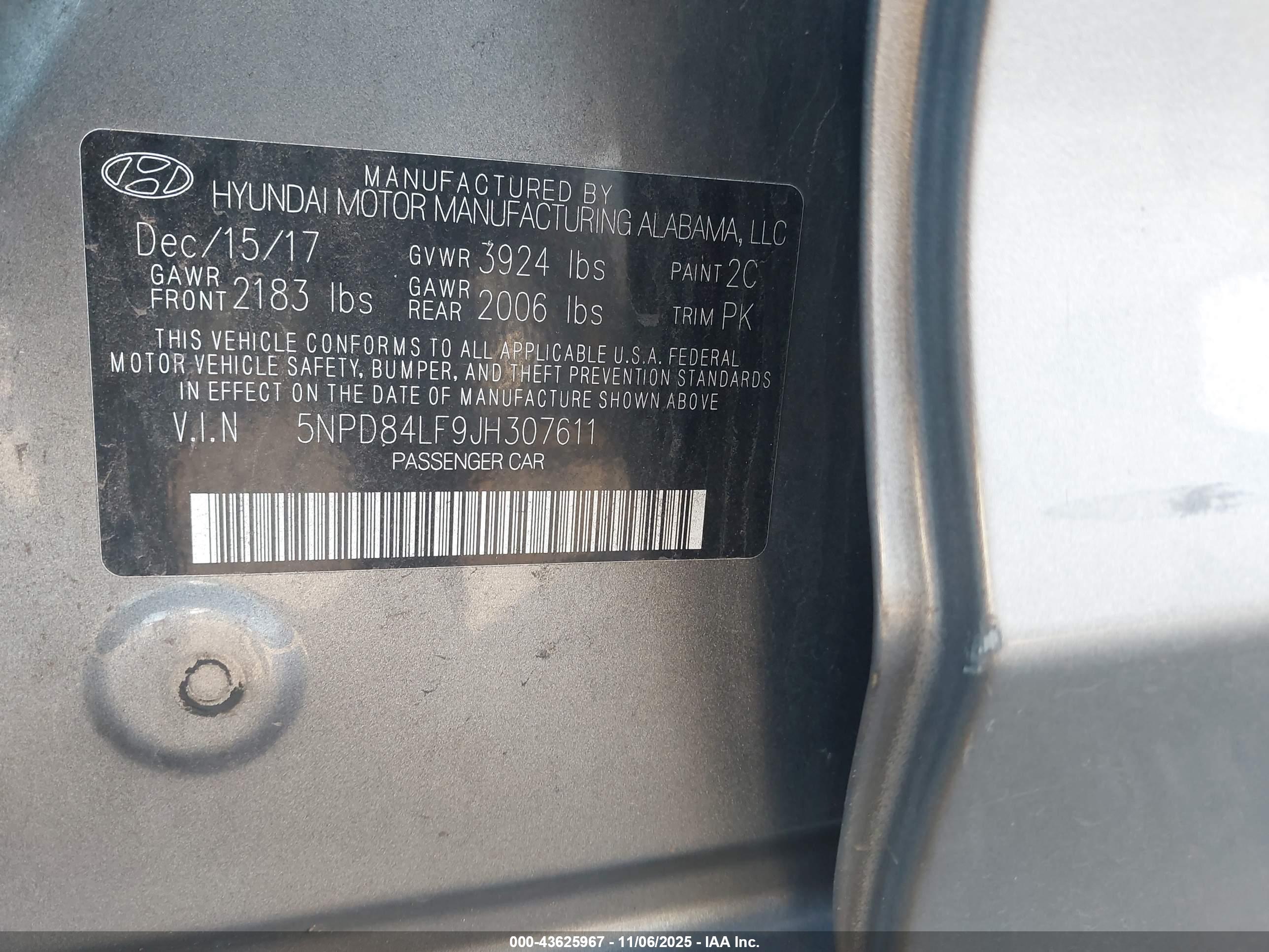 HYUNDAI ELANTRA image 9