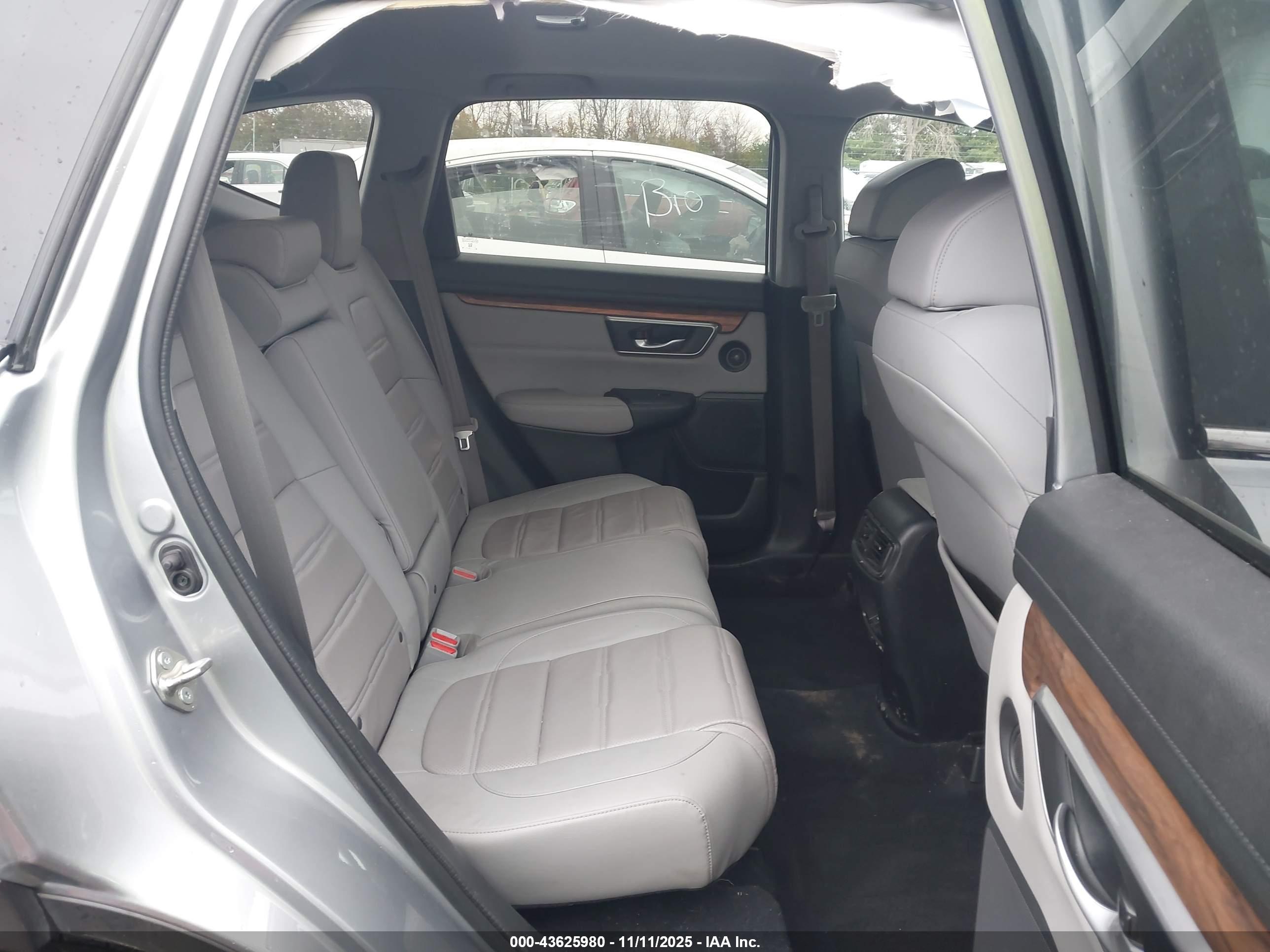 HONDA CR-V image 8