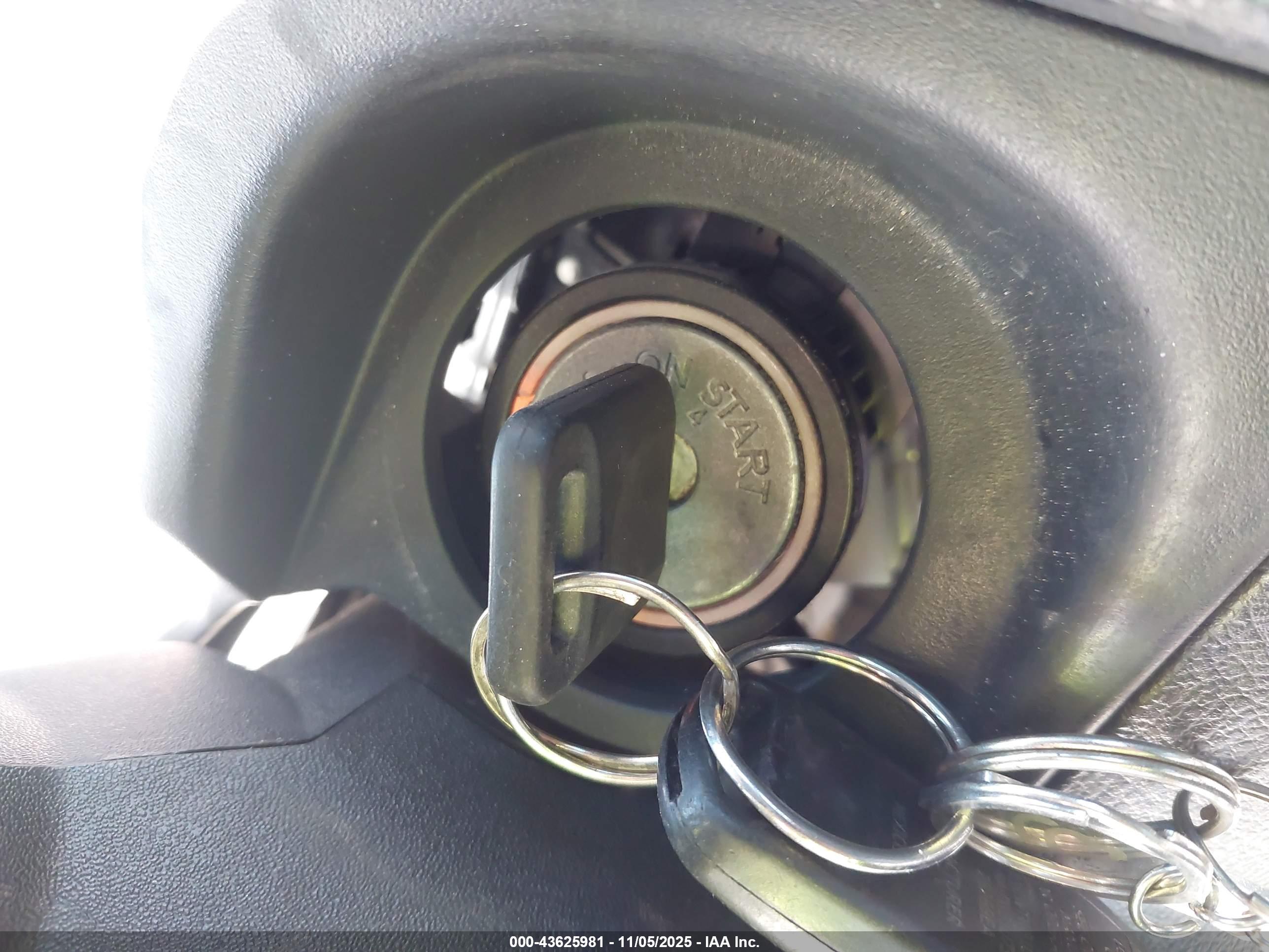 NISSAN ARMADA image 11