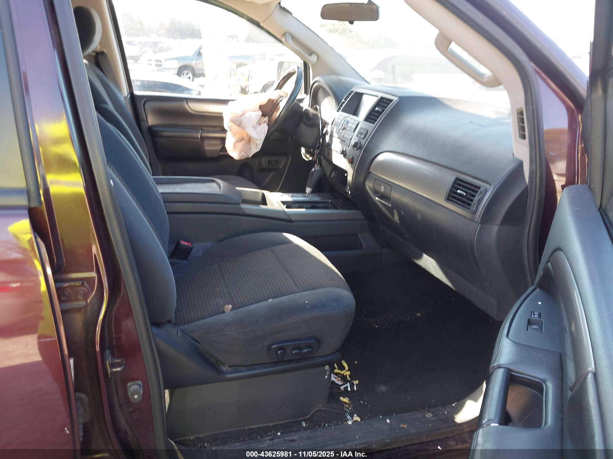 NISSAN ARMADA image 5