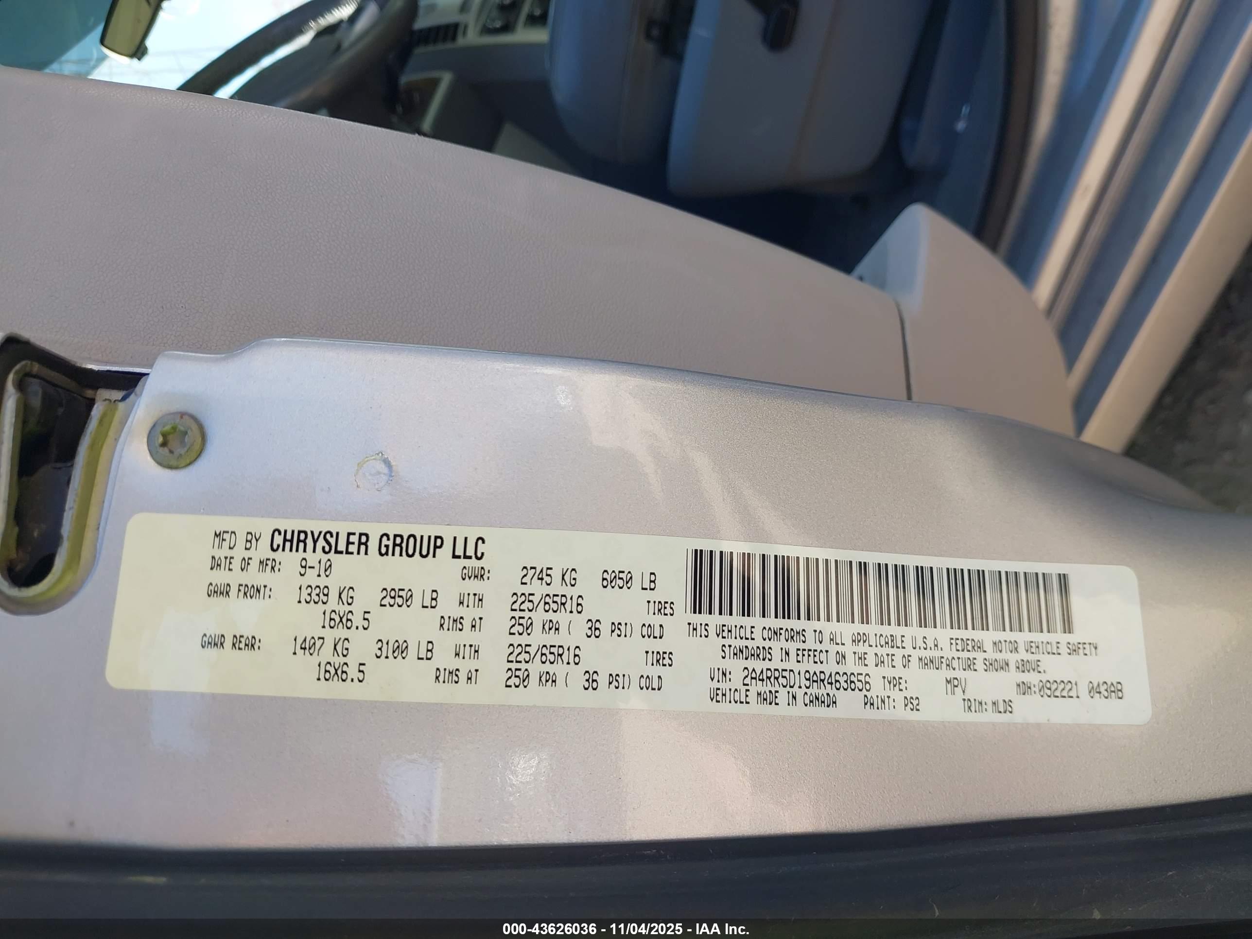 CHRYSLER TOWN image 9
