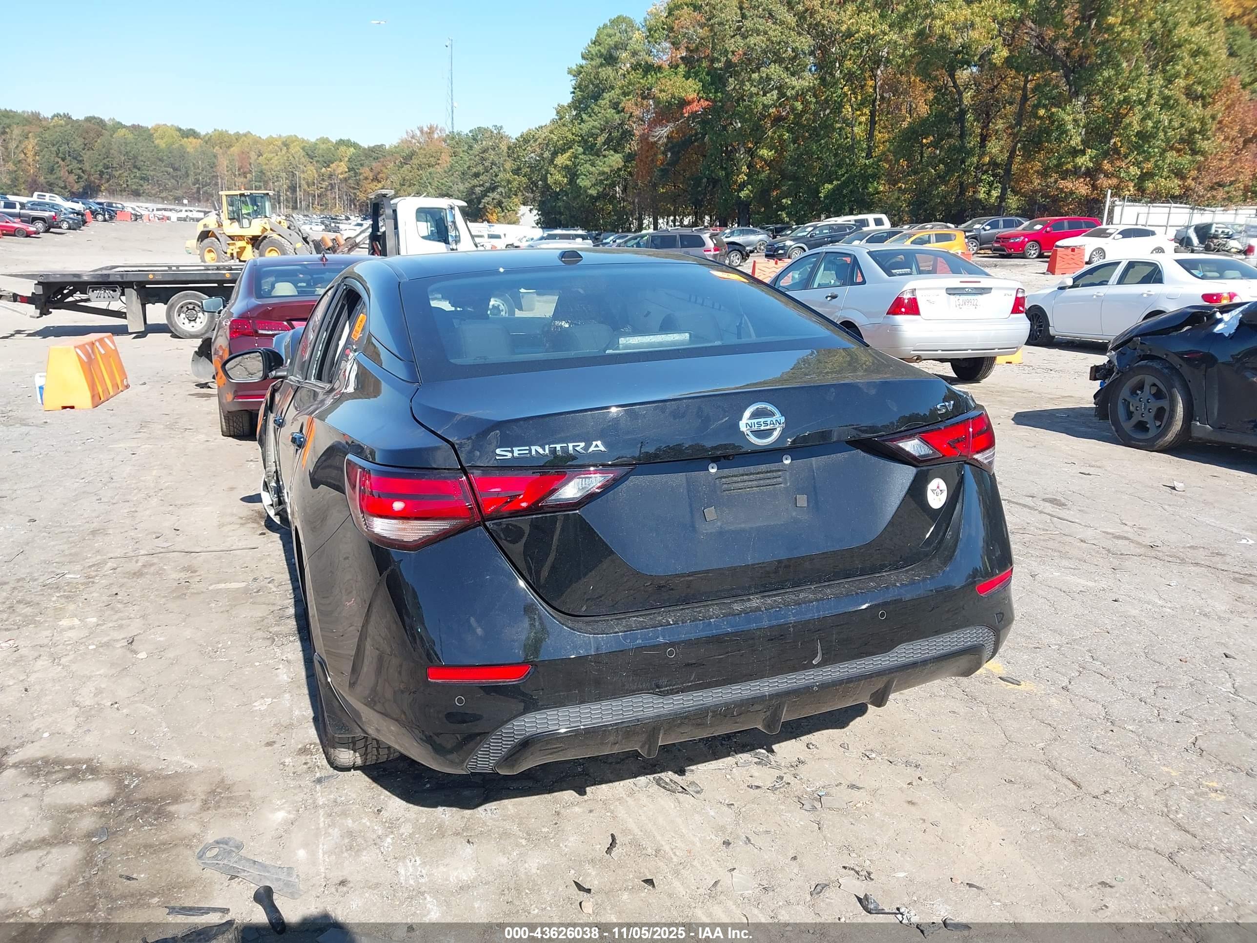 NISSAN SENTRA image 3