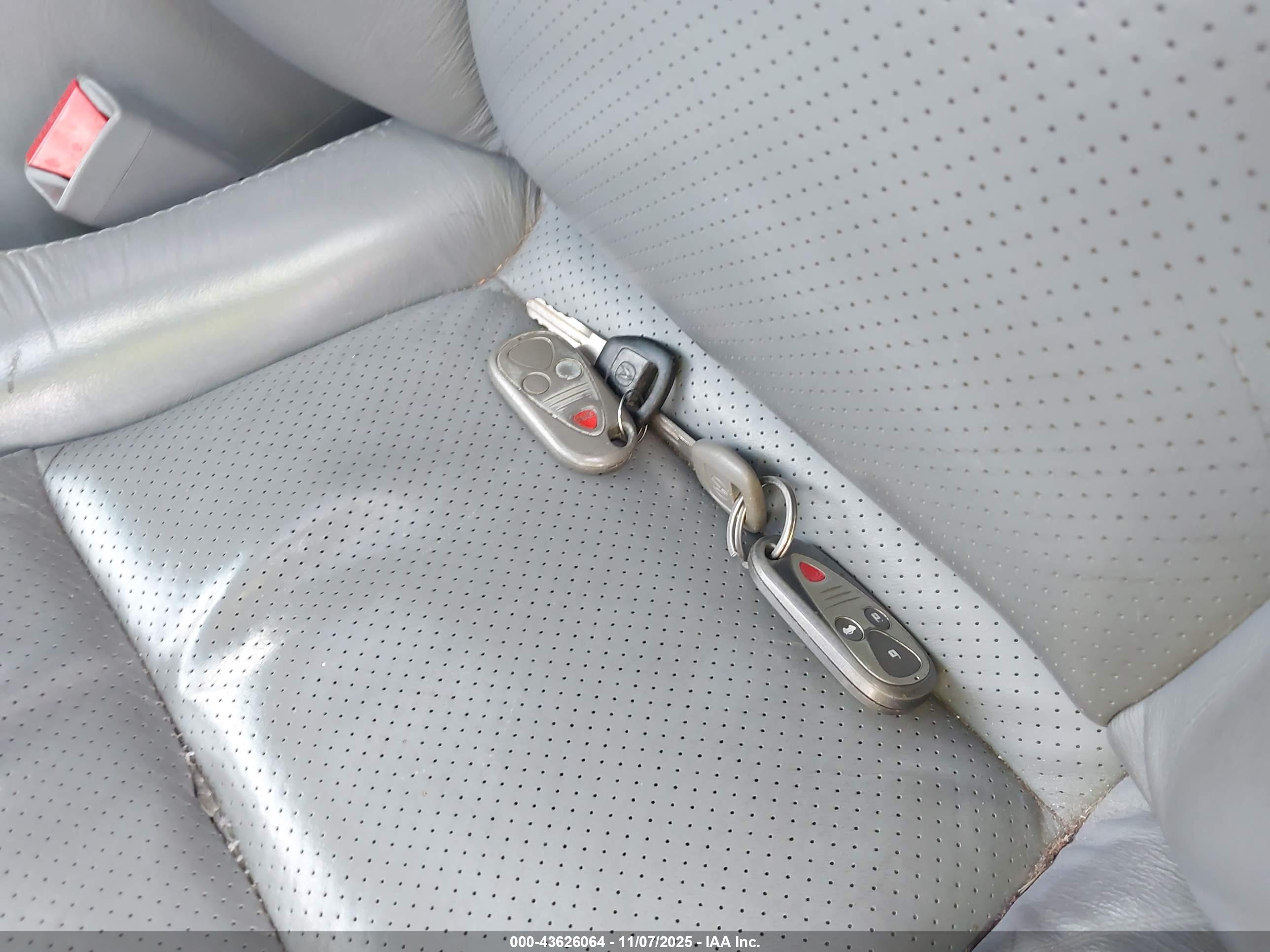 ACURA MDX image 11