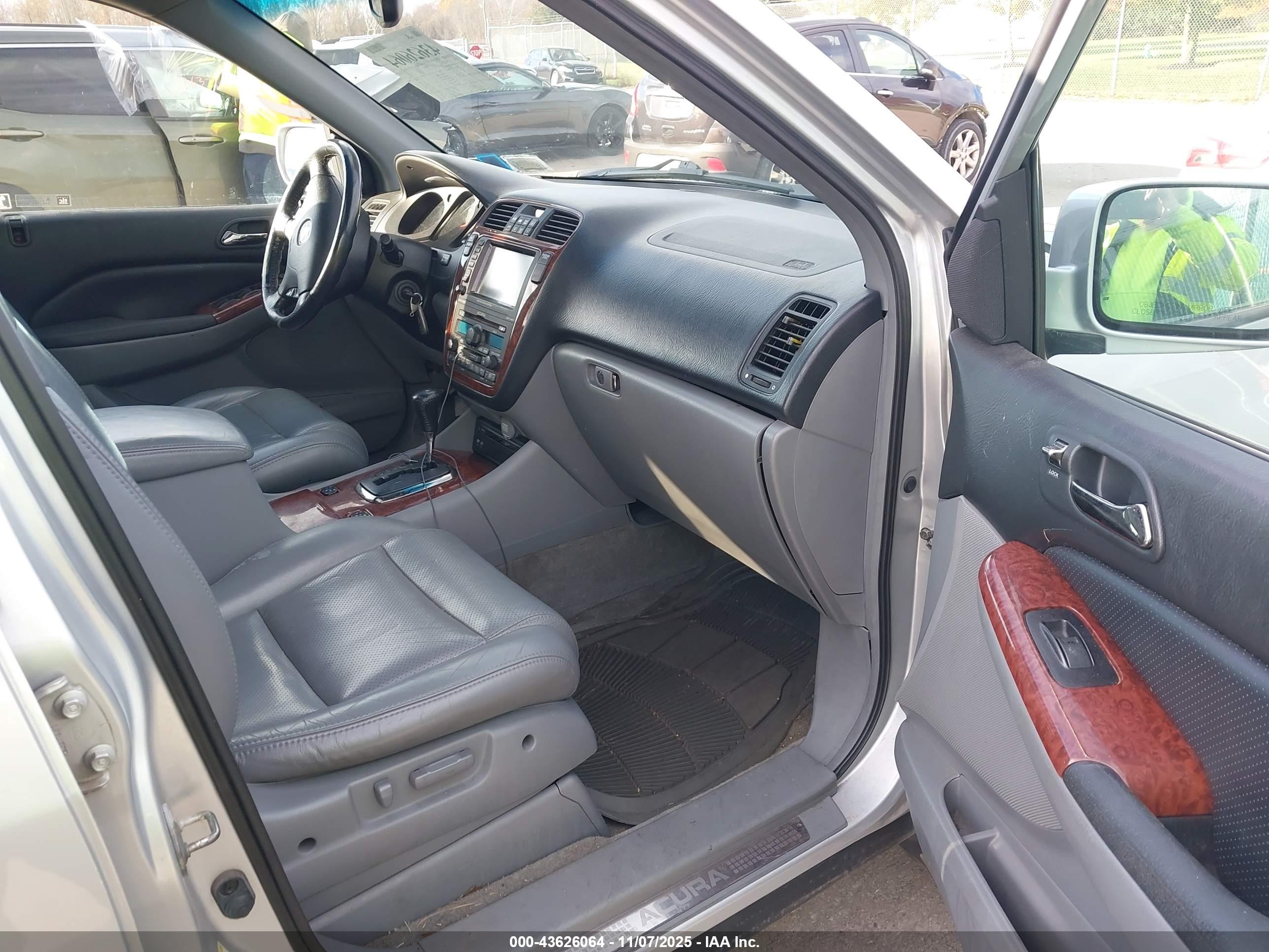 ACURA MDX image 5