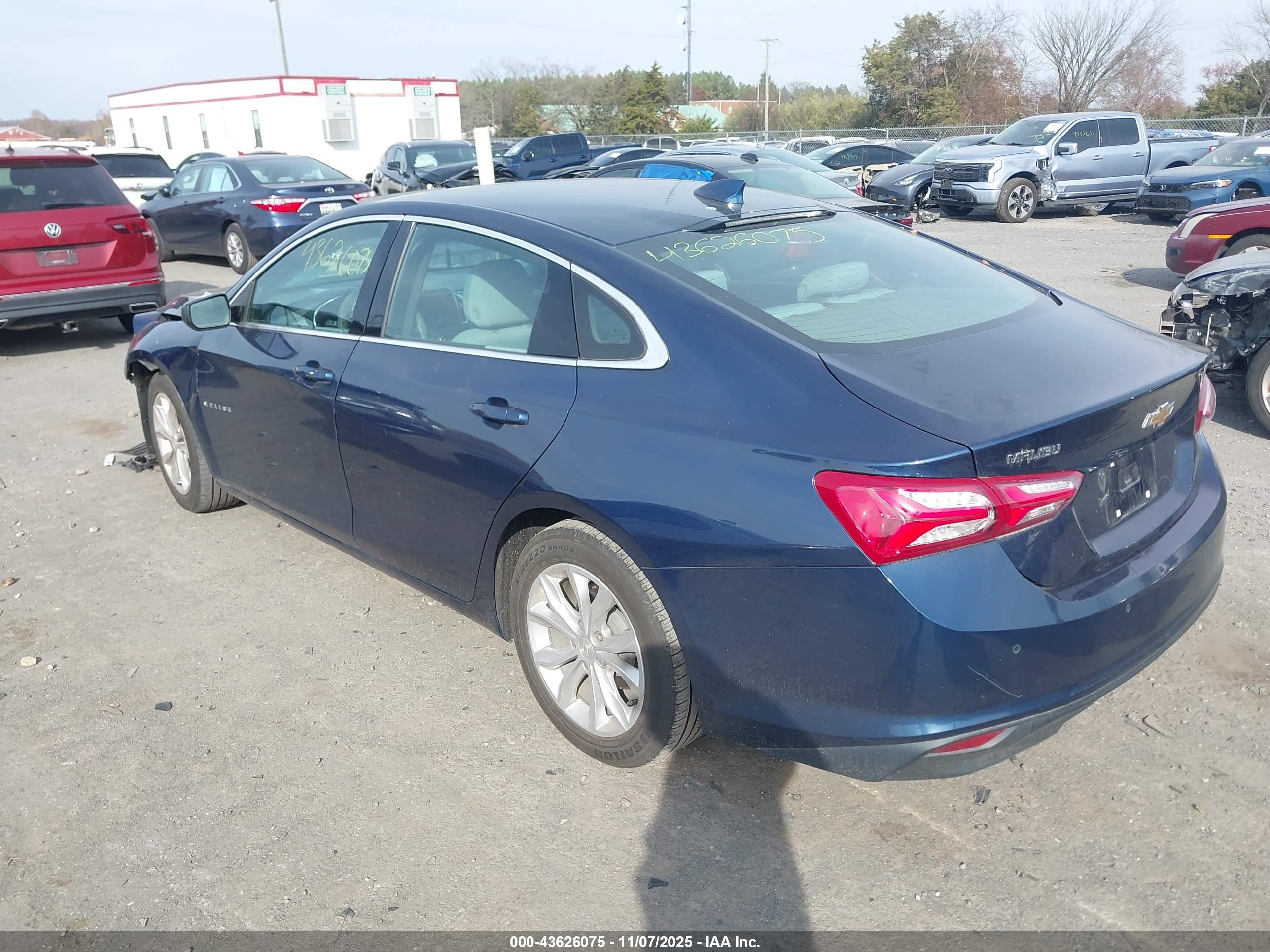 CHEVROLET MALIBU image 3