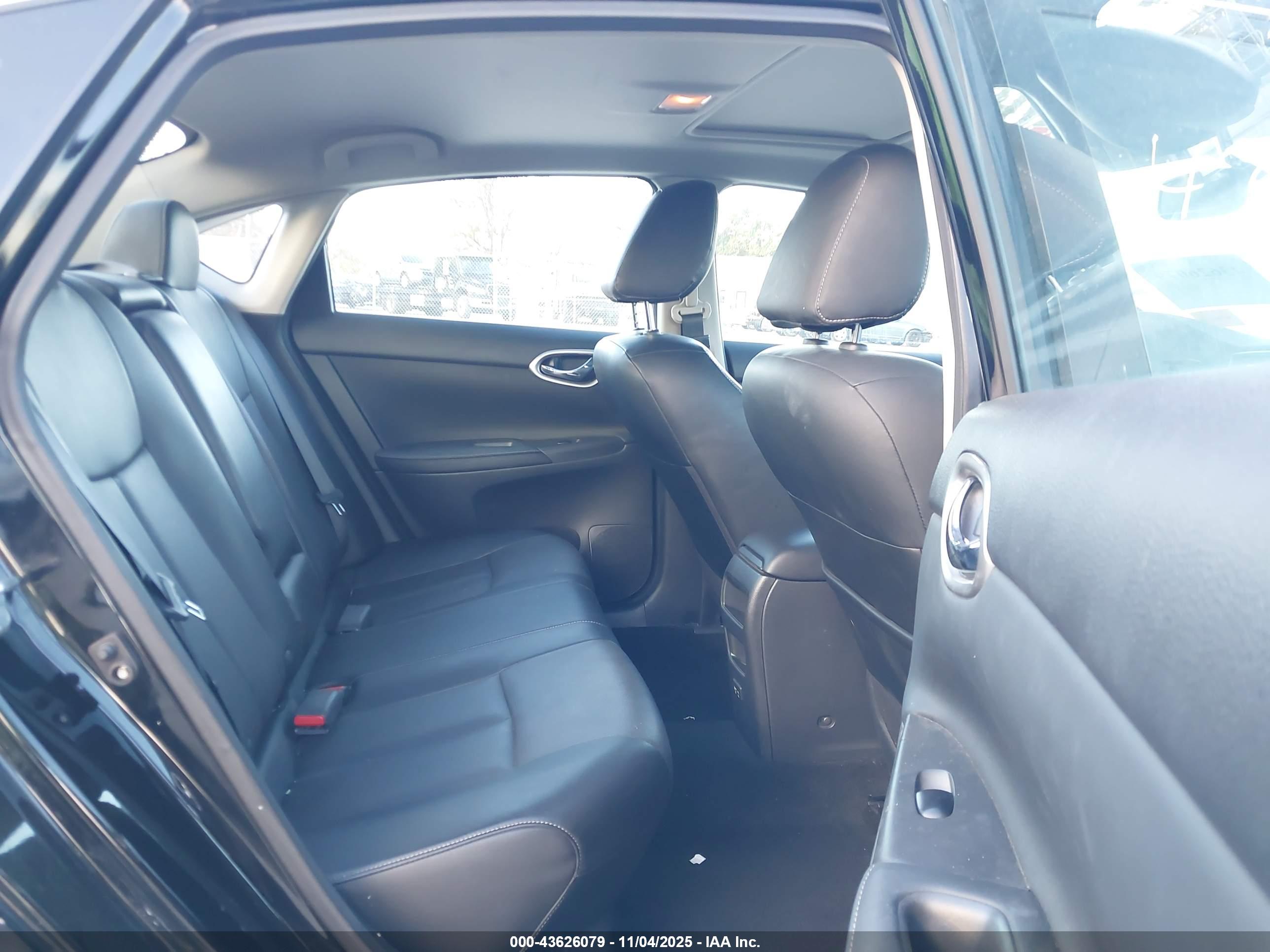 NISSAN SENTRA image 8
