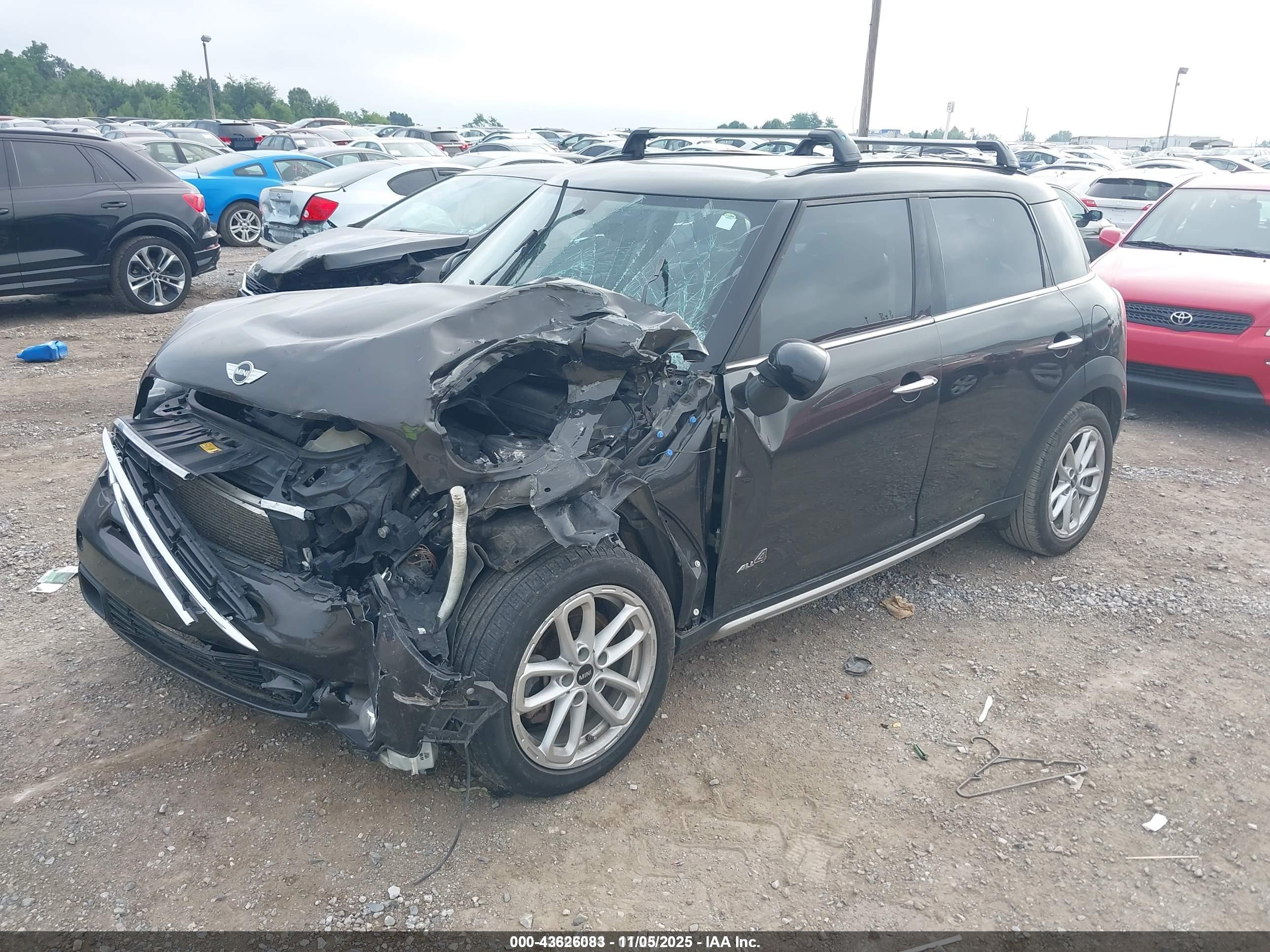 MINI COUNTRYMAN image 2