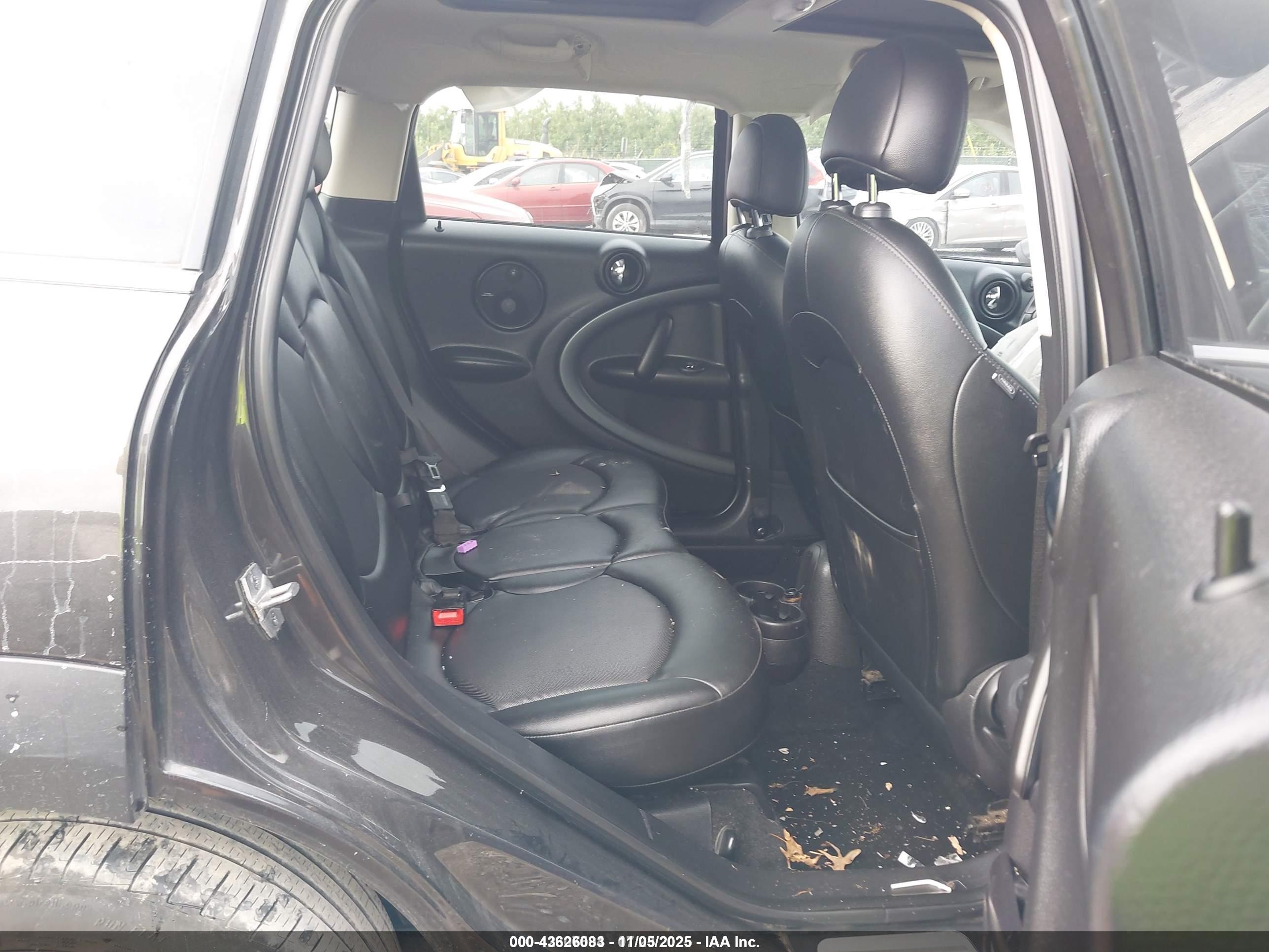 MINI COUNTRYMAN image 8