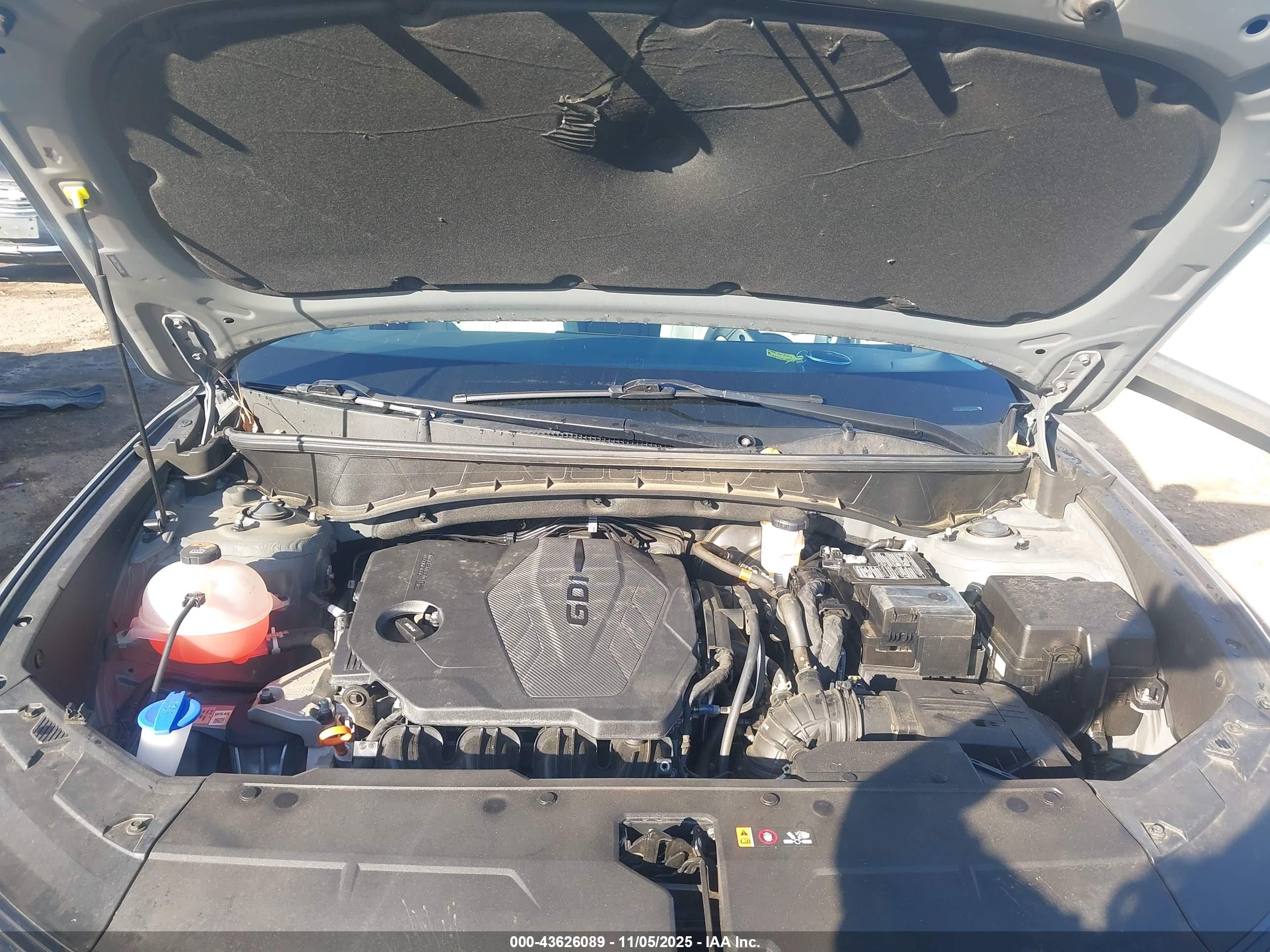 HYUNDAI TUCSON image 10