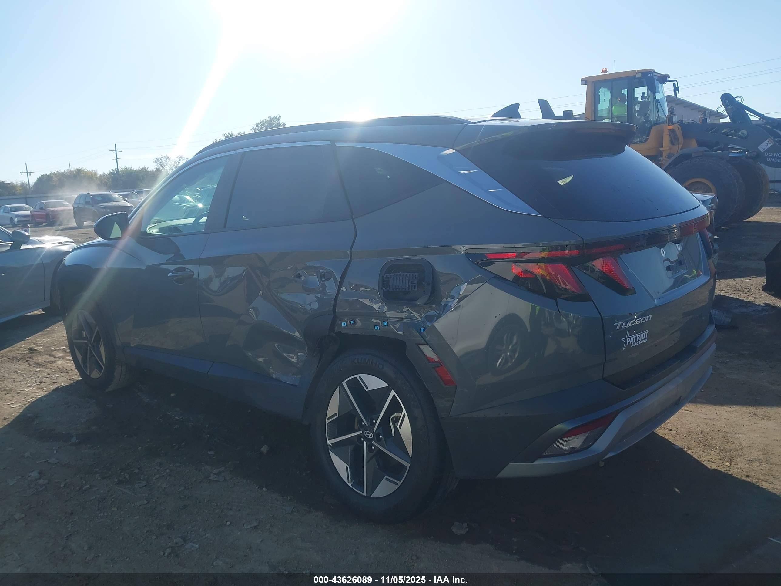 HYUNDAI TUCSON image 6