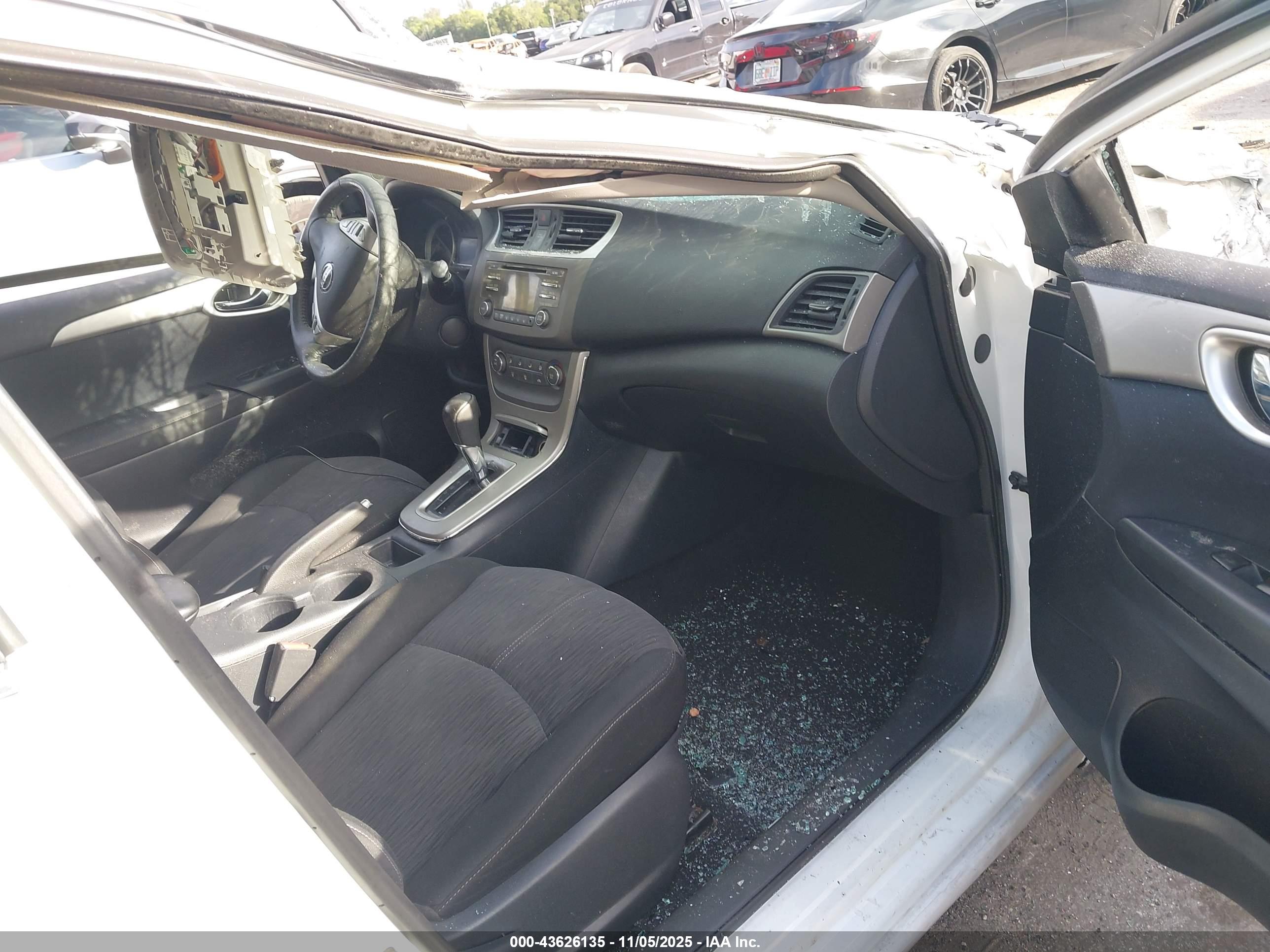 NISSAN SENTRA image 5