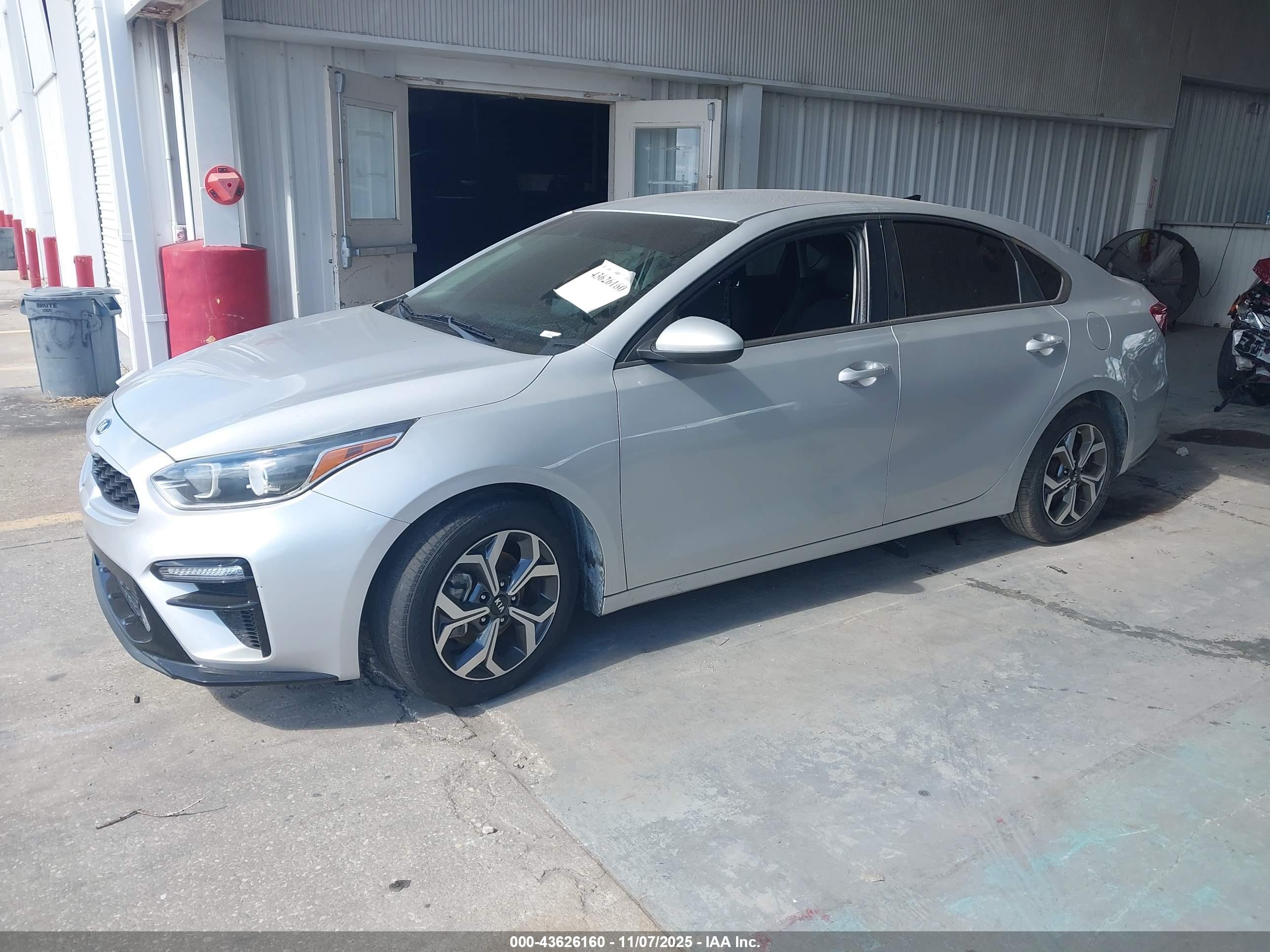 KIA FORTE image 2