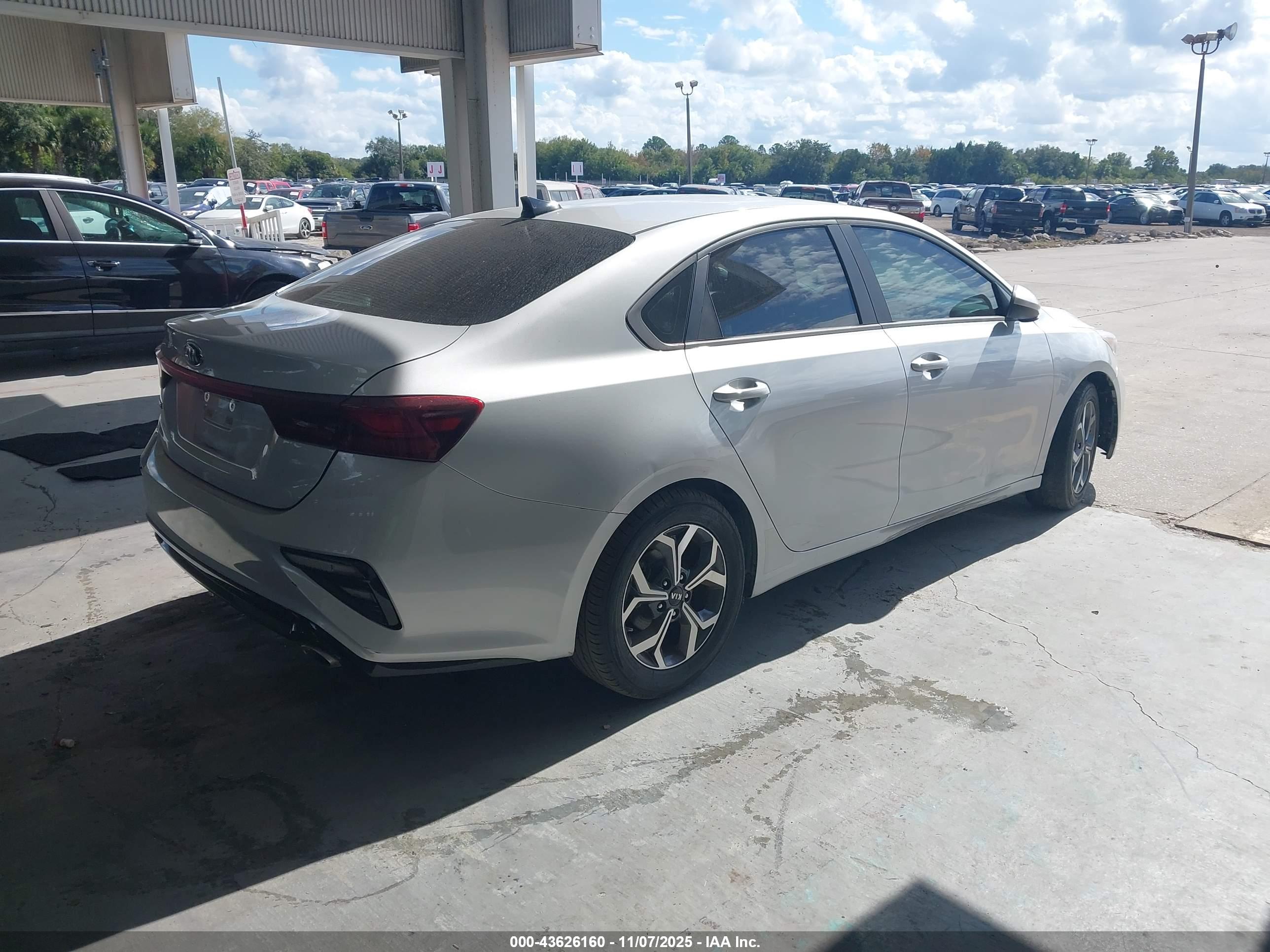 KIA FORTE image 4