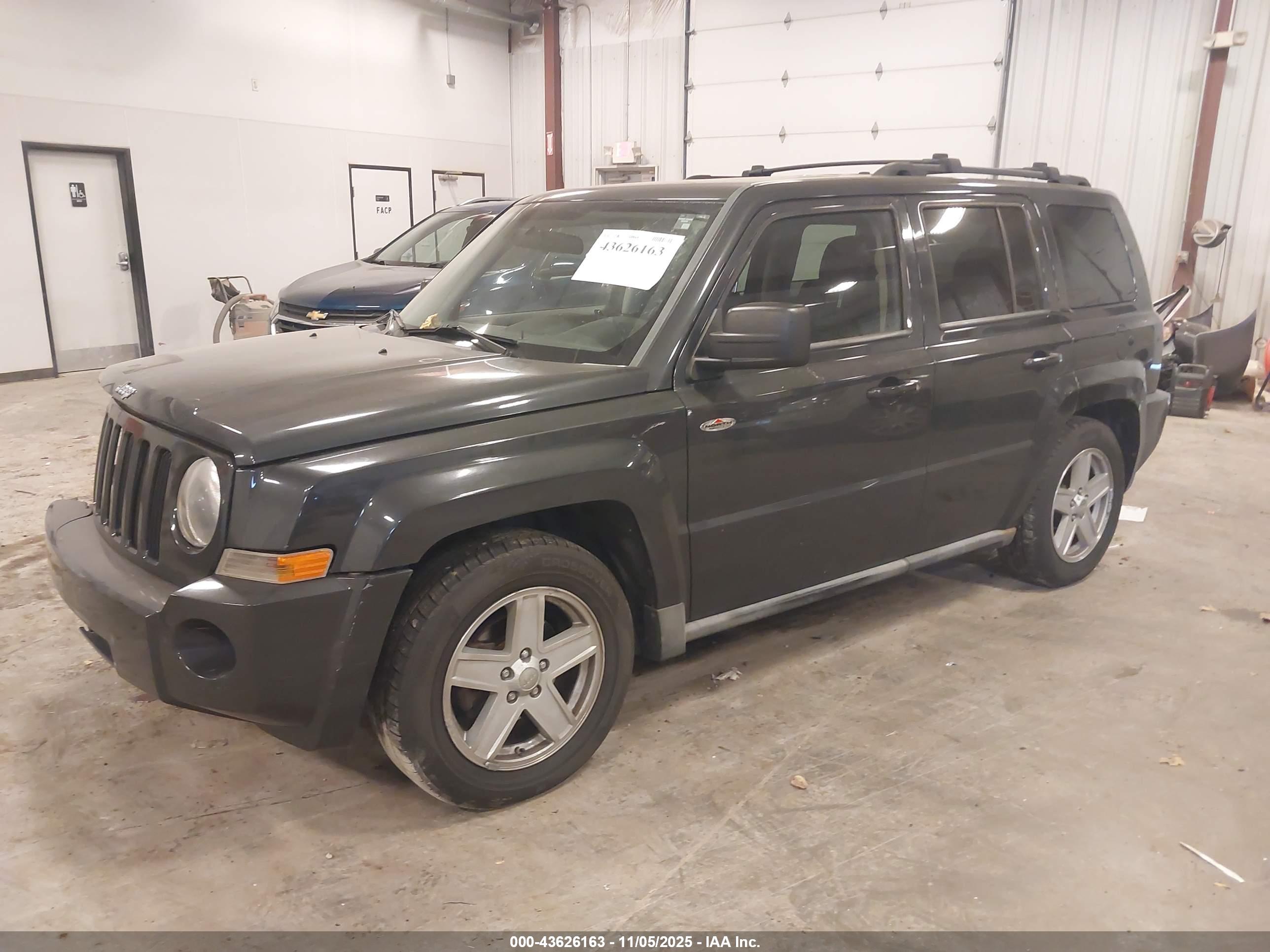 JEEP PATRIOT image 2