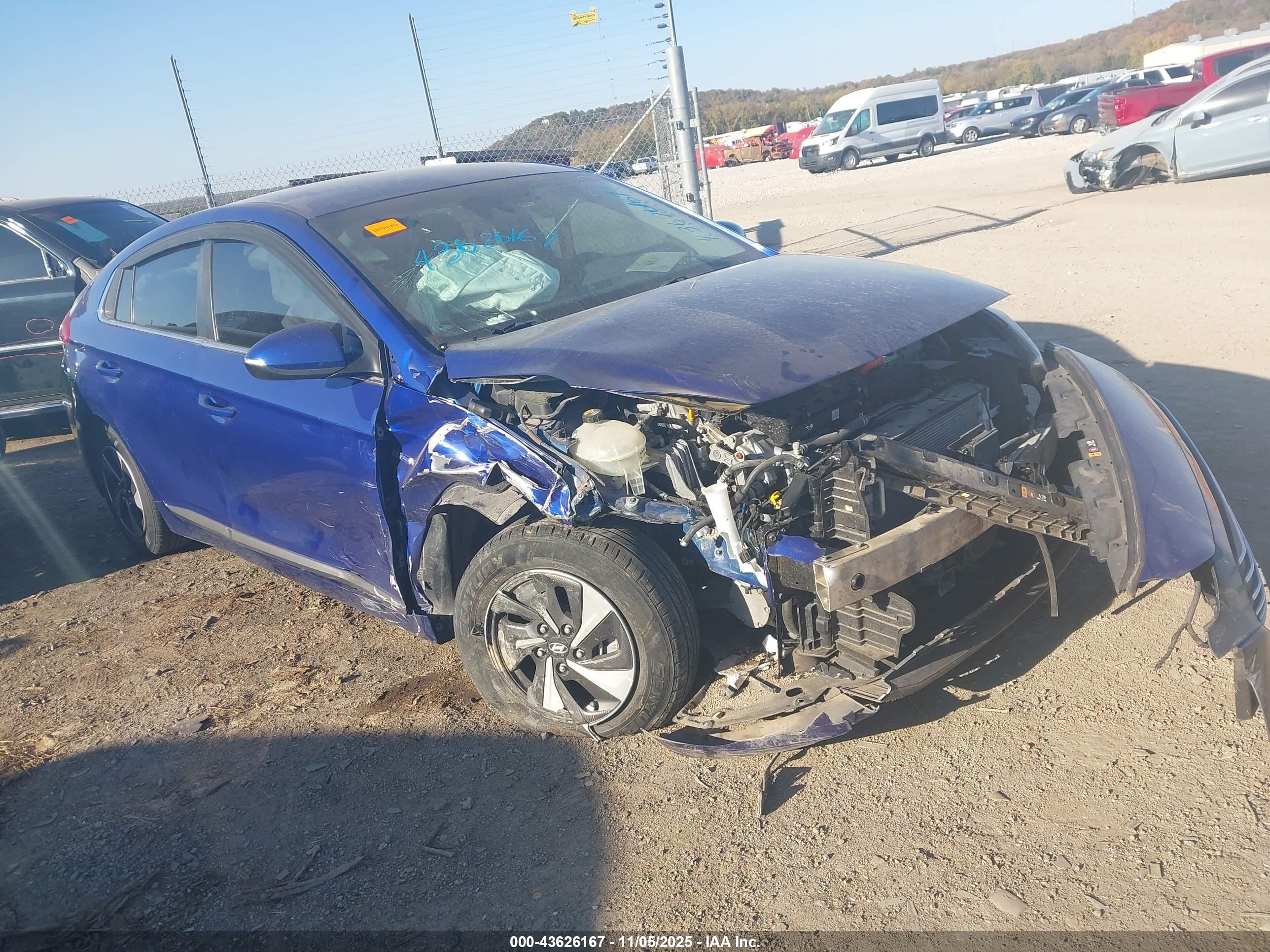 HYUNDAI IONIQ image 6