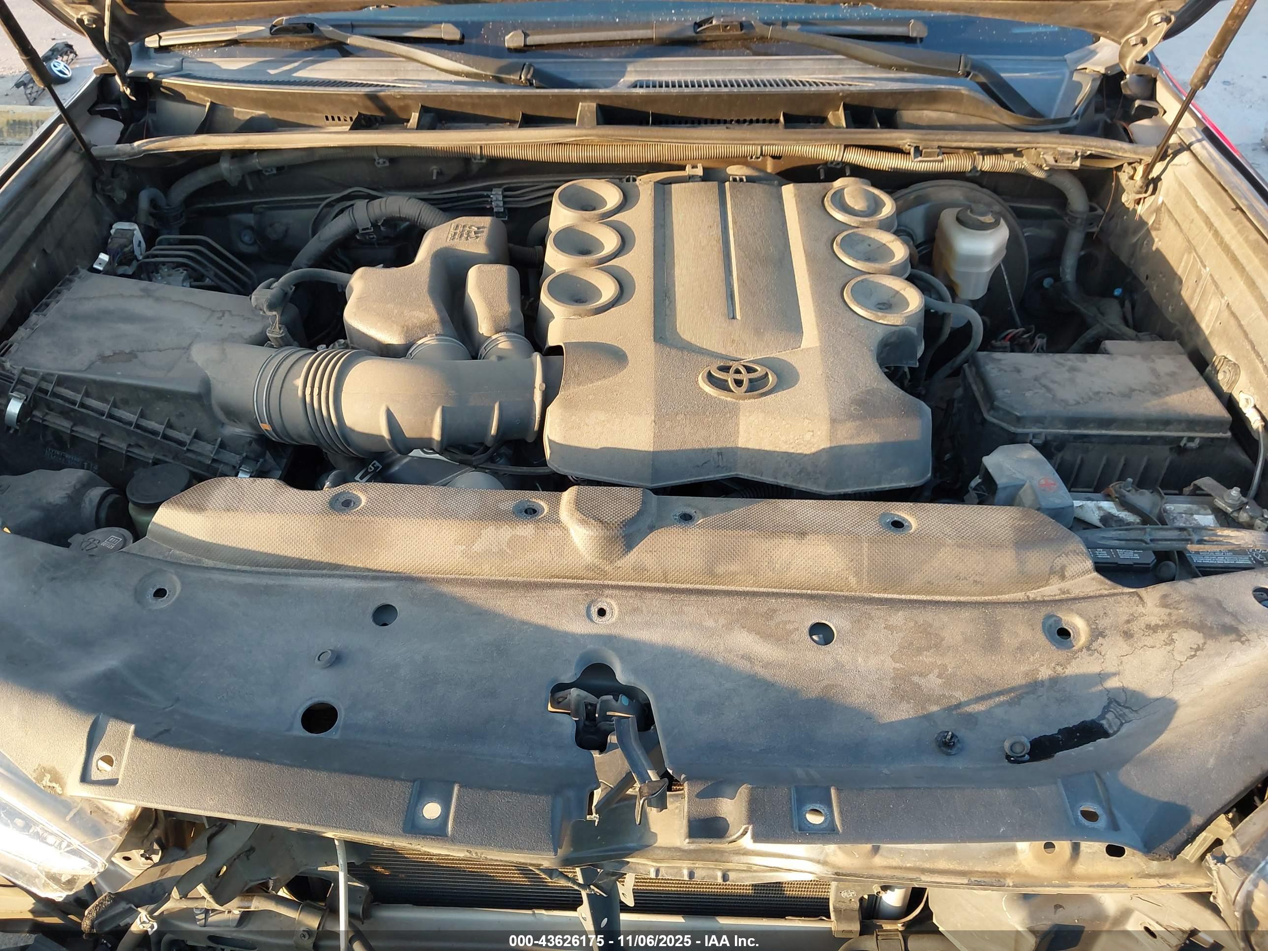 TOYOTA 4RUNNER image 10