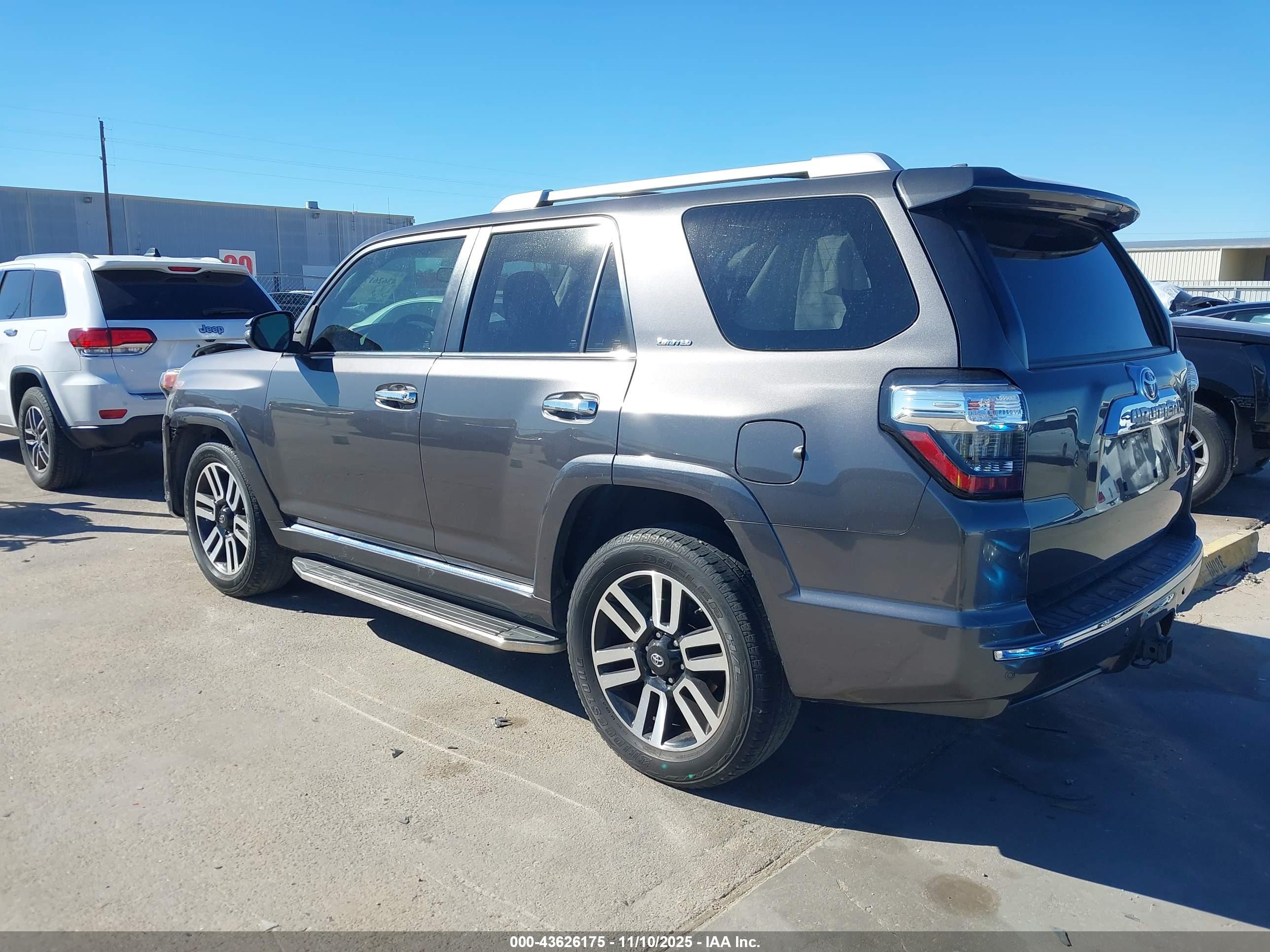 TOYOTA 4RUNNER image 3