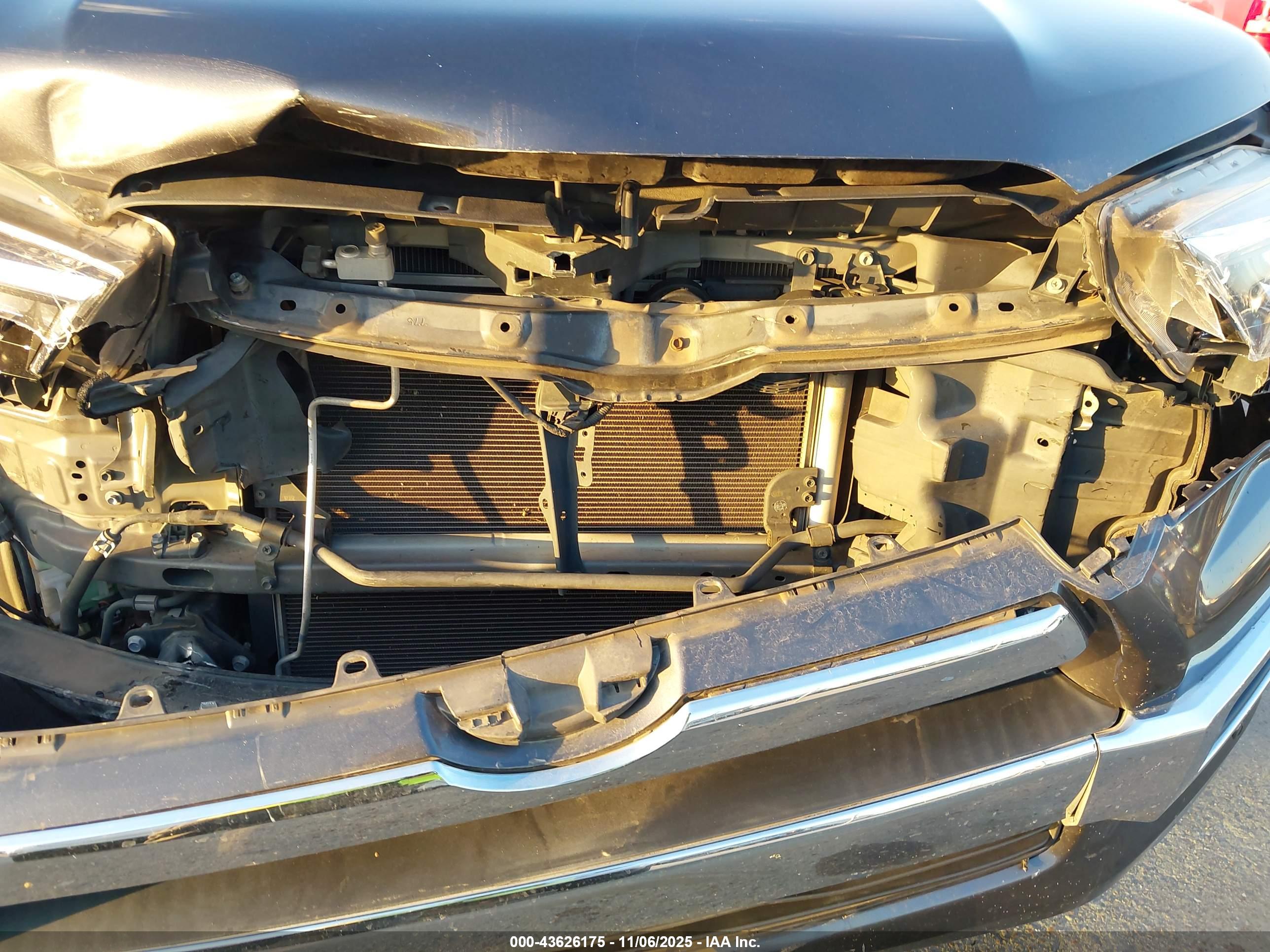TOYOTA 4RUNNER image 6