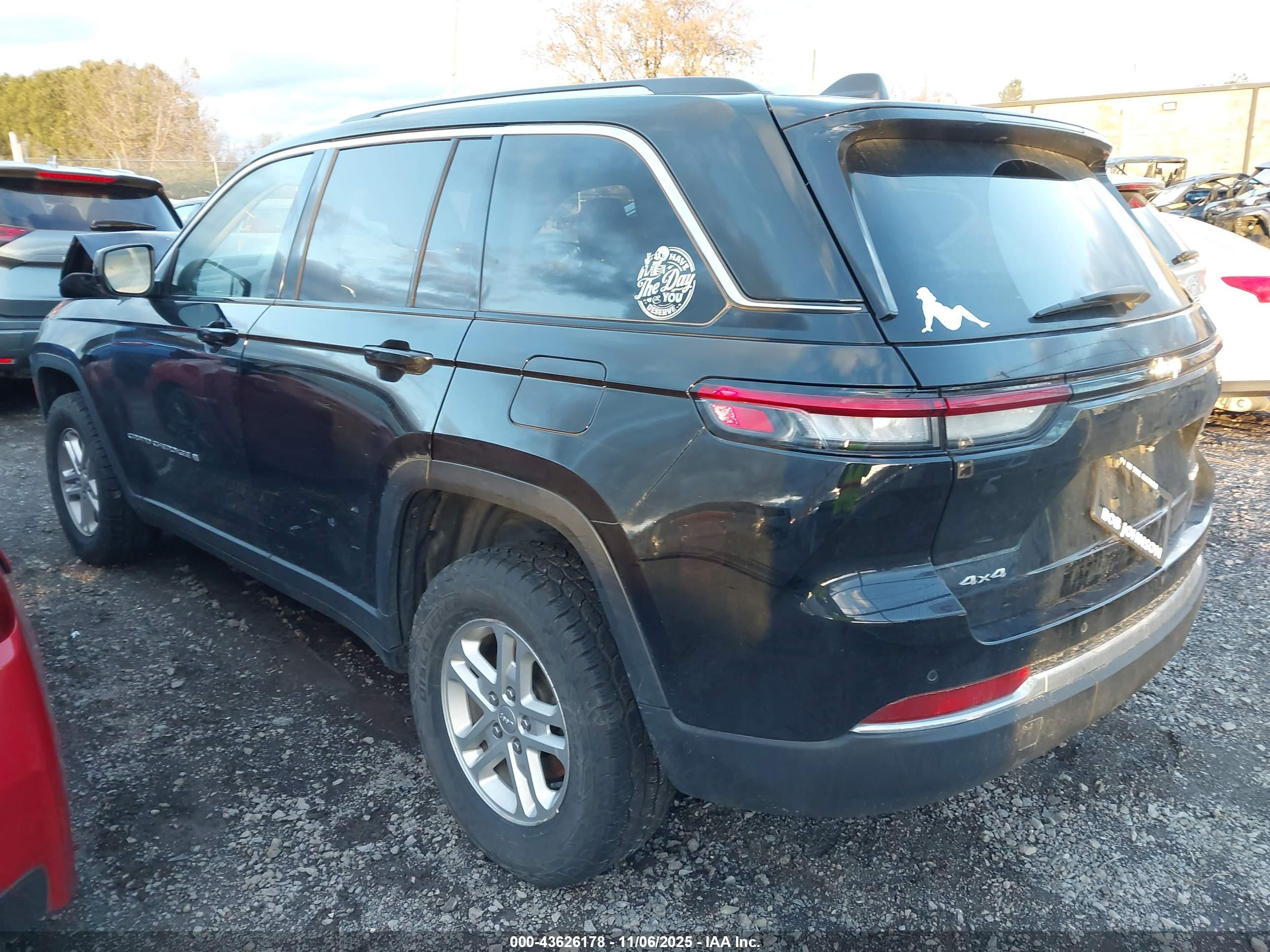 JEEP GRAND image 3