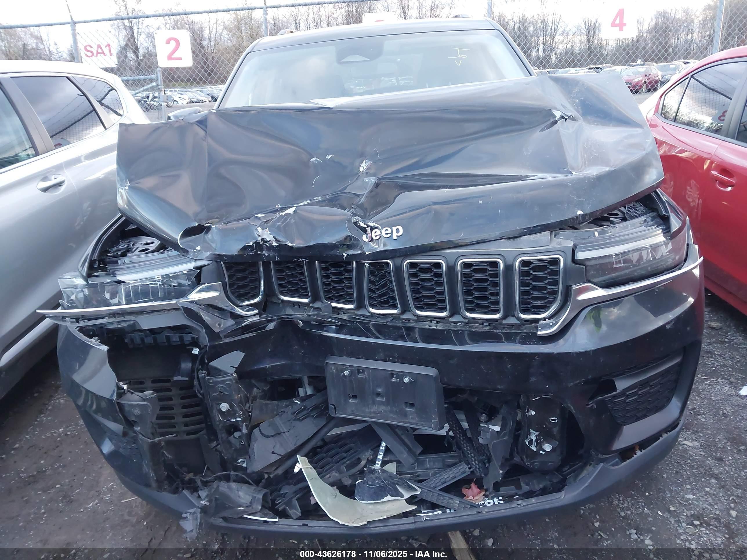 JEEP GRAND image 6