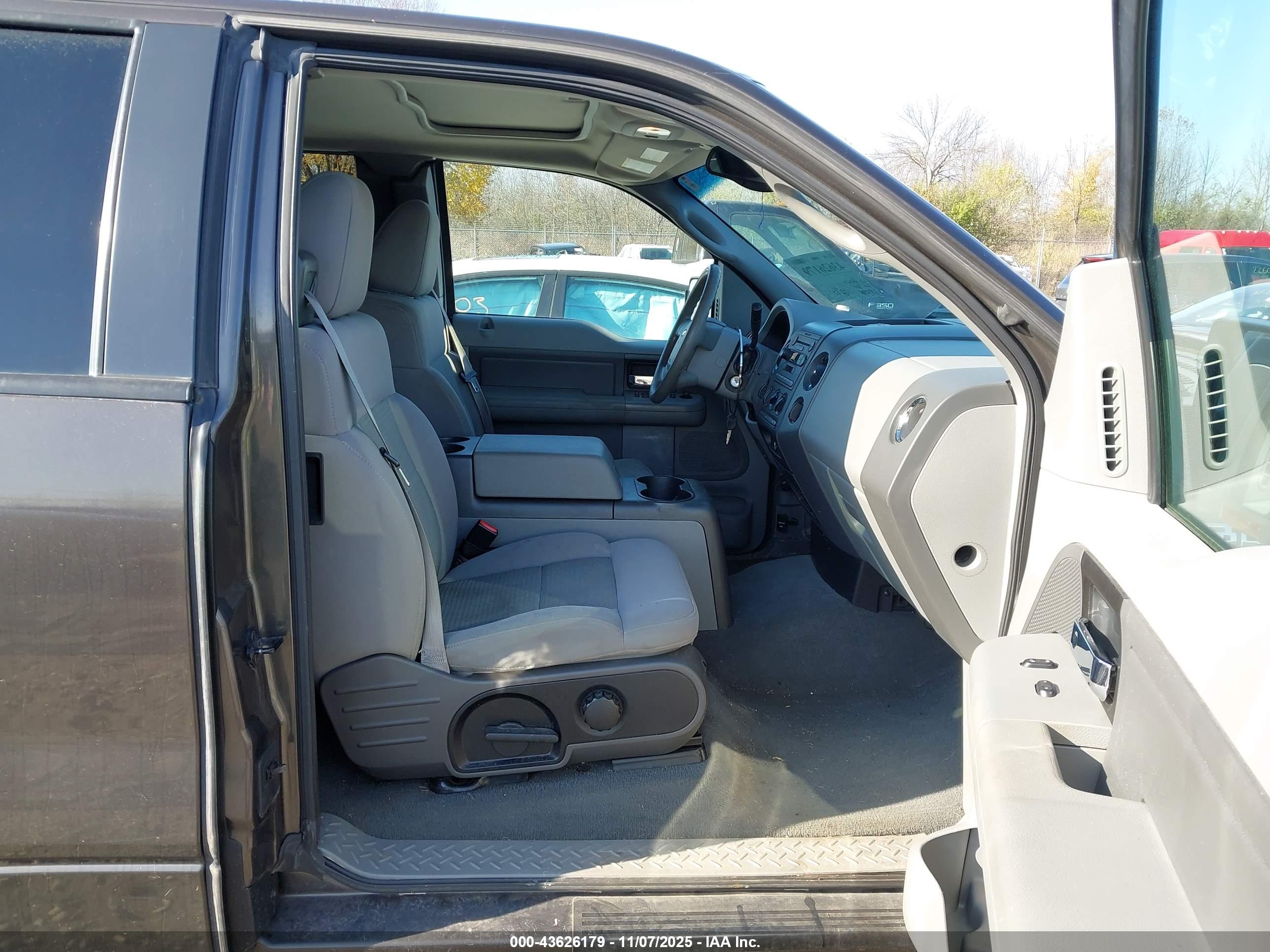FORD F-150 image 5