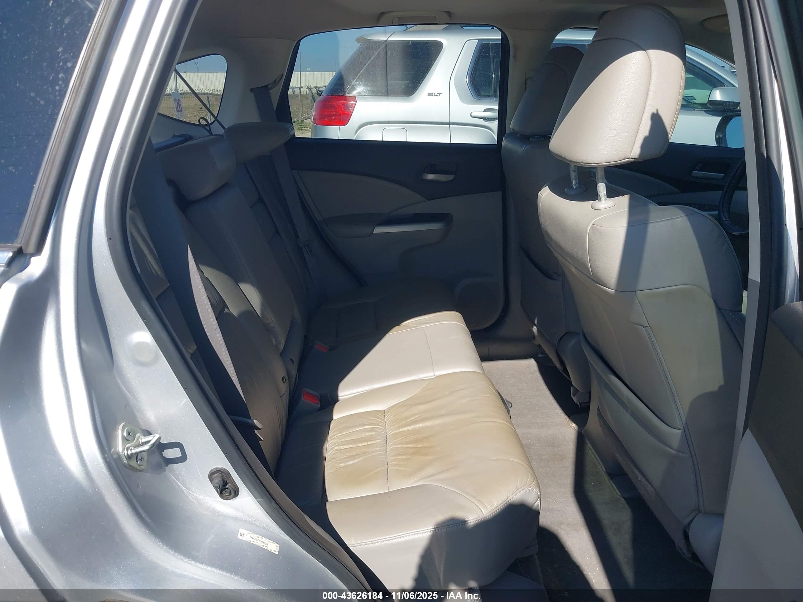 HONDA CR-V image 8