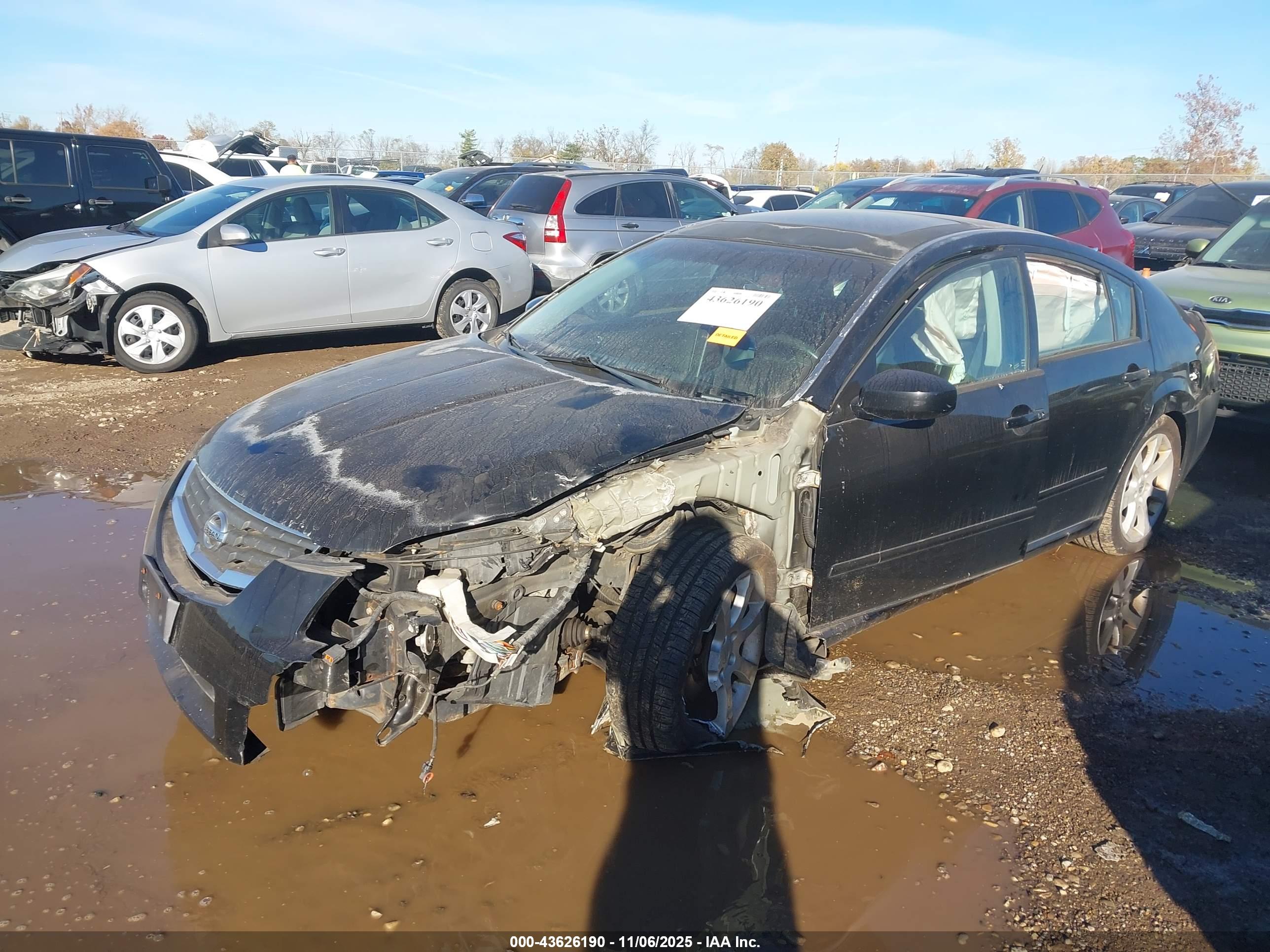 NISSAN MAXIMA image 2