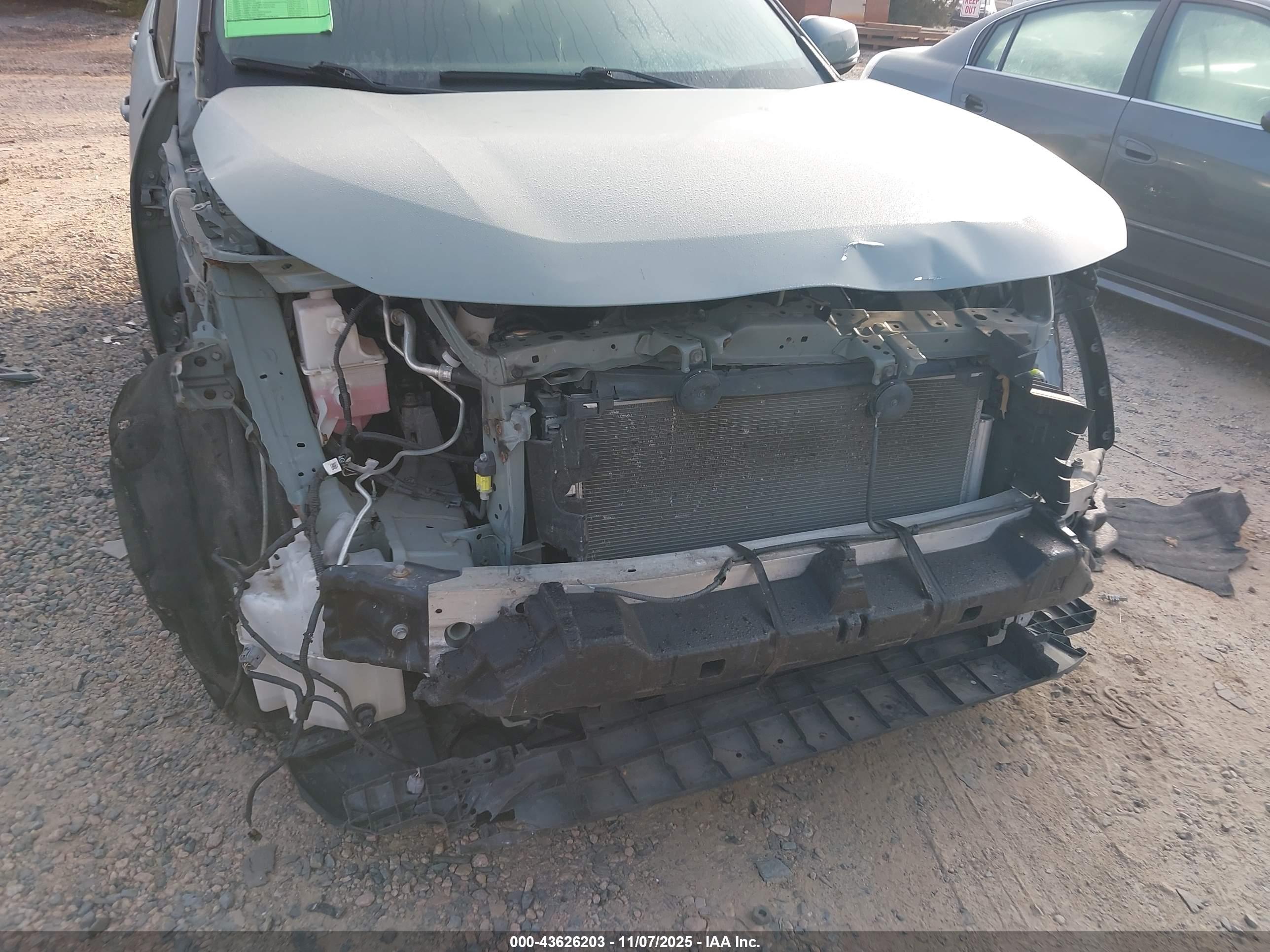 TOYOTA RAV4 image 6