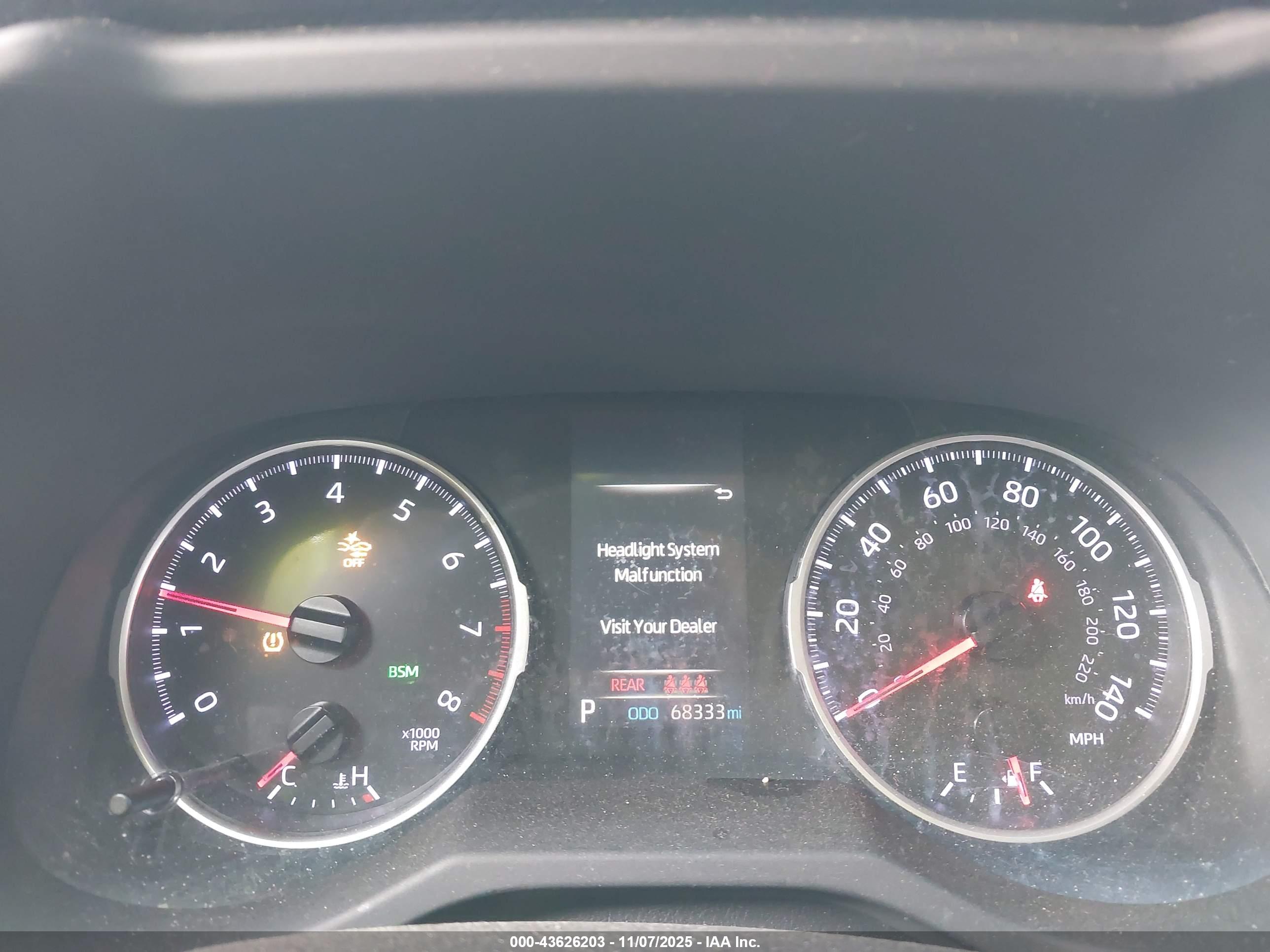 TOYOTA RAV4 image 7
