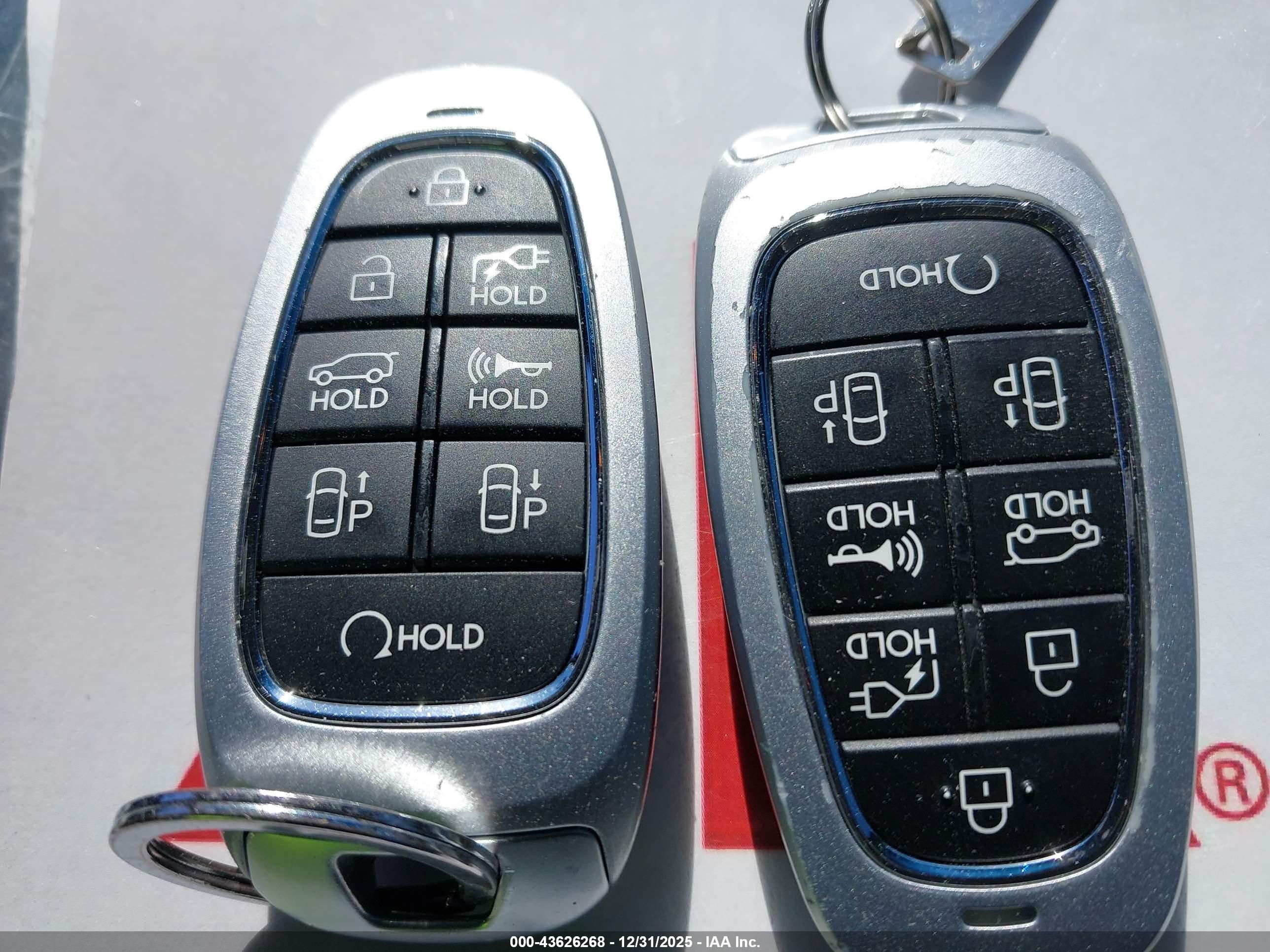 HYUNDAI IONIQ image 11