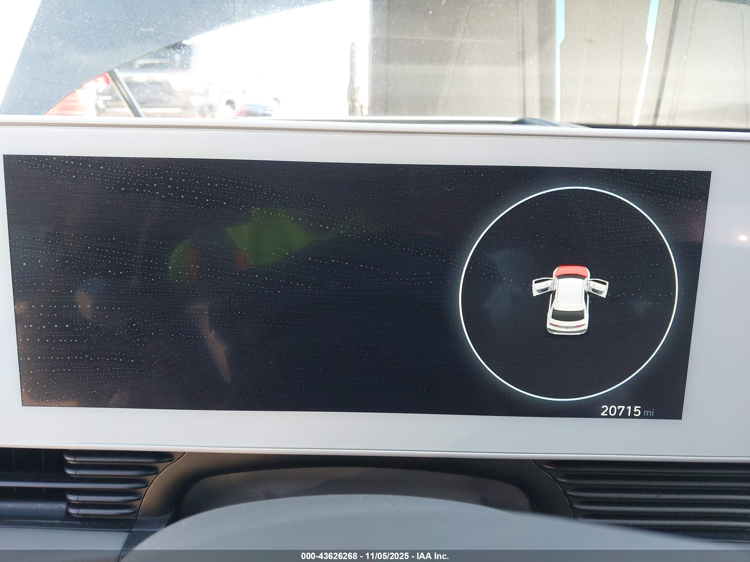 HYUNDAI IONIQ image 7