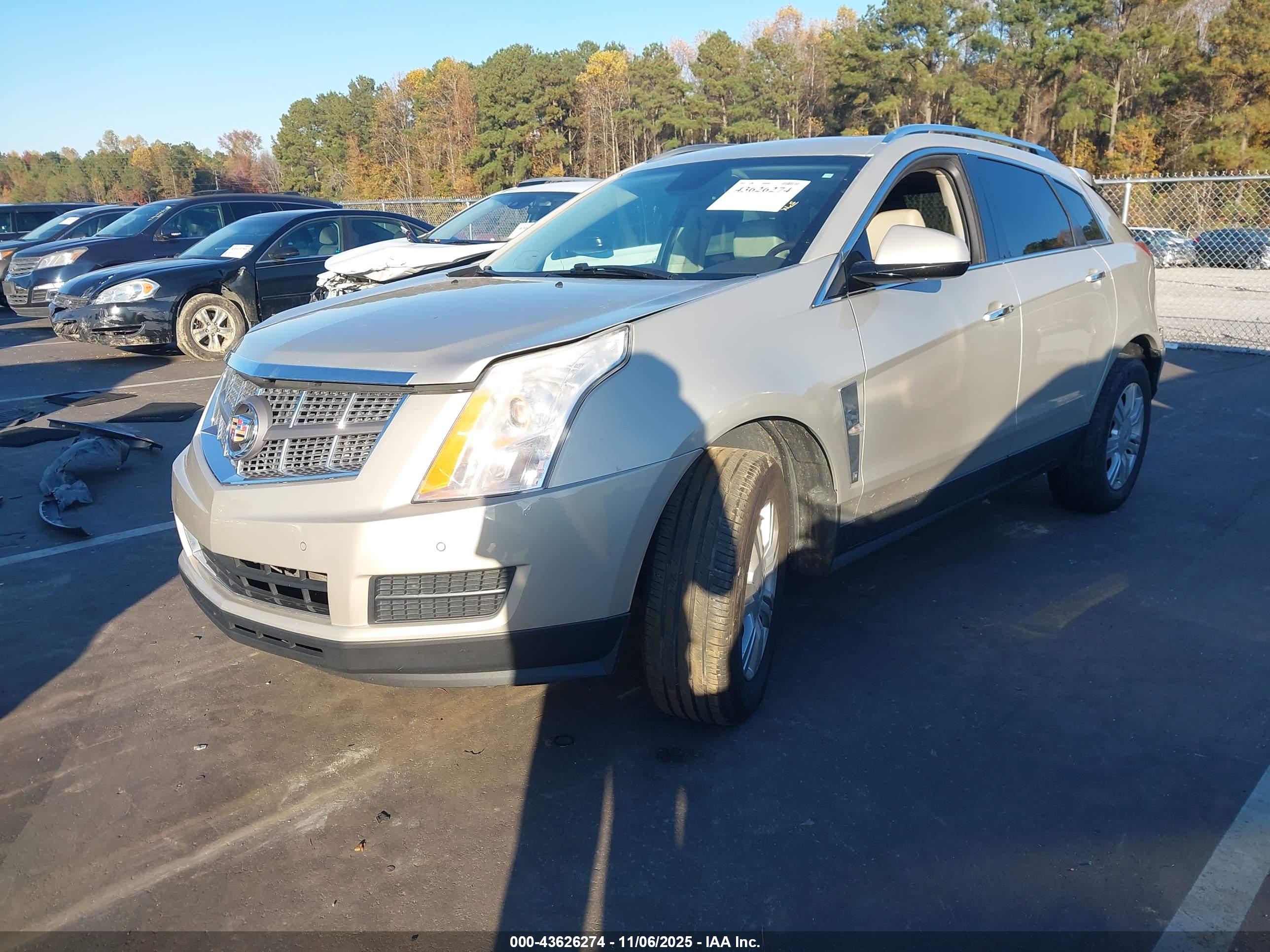CADILLAC SRX image 2