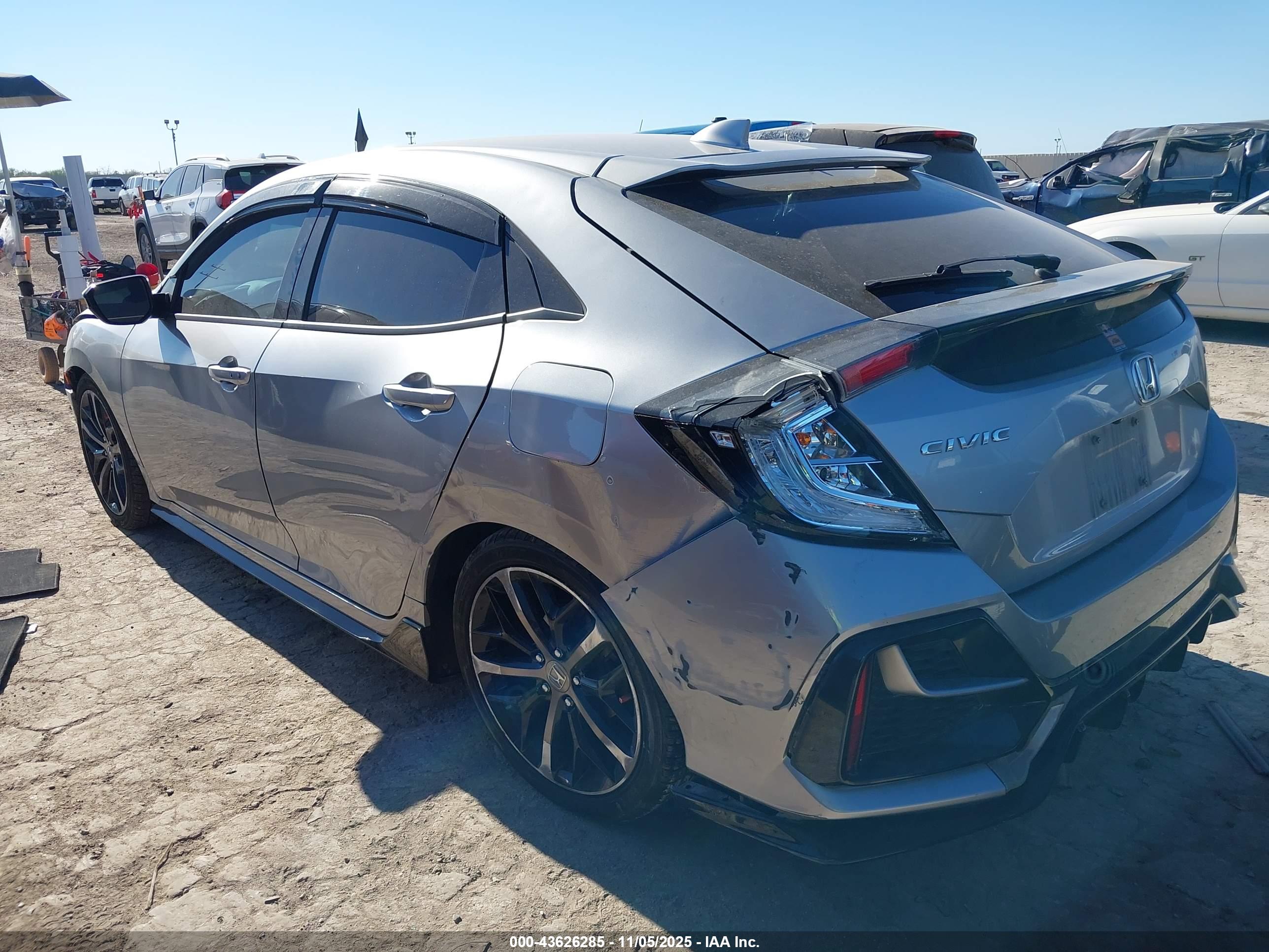 HONDA CIVIC image 3