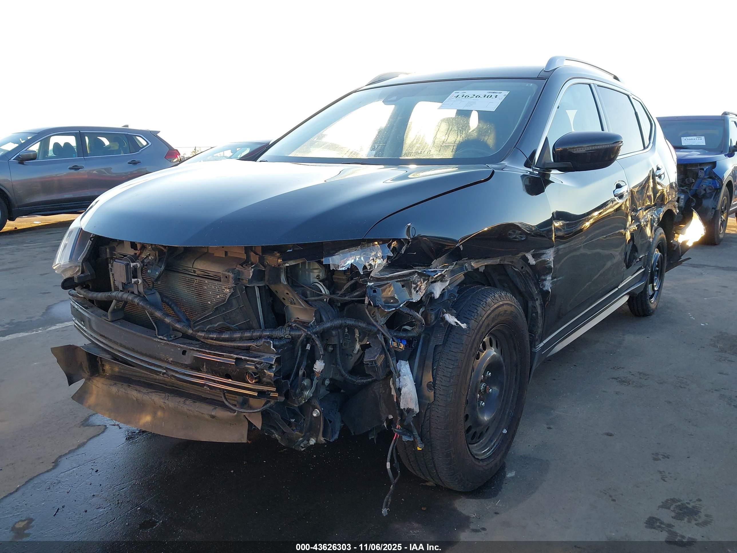 NISSAN ROGUE image 6